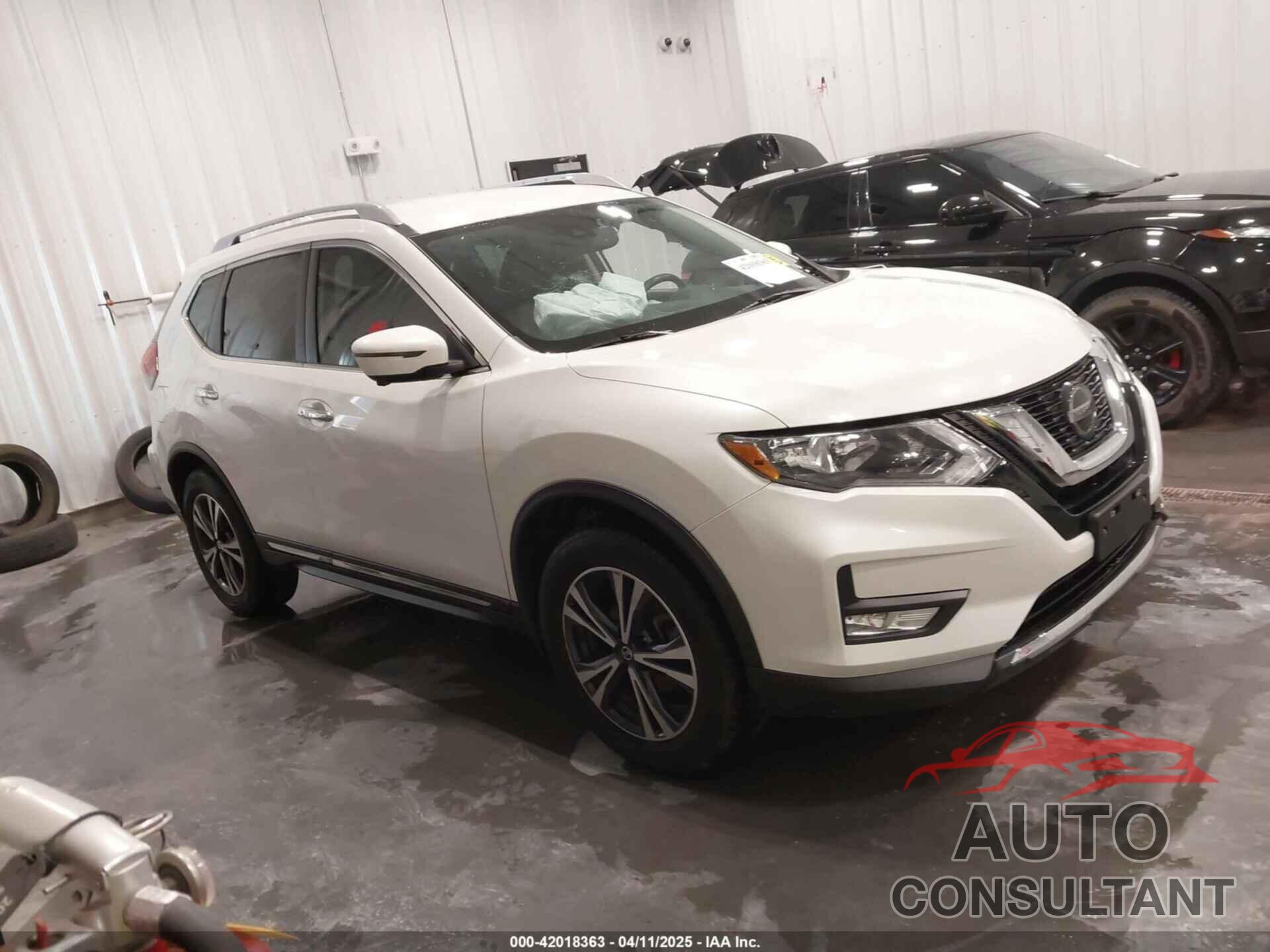 NISSAN ROGUE 2018 - 5N1AT2MV4JC809851
