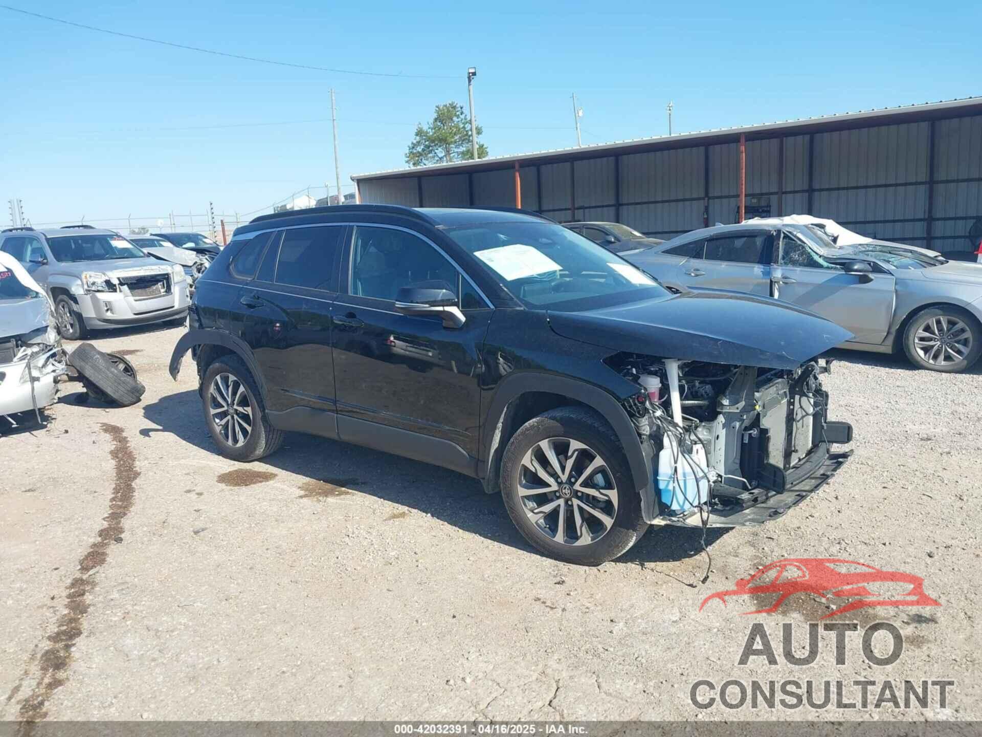 TOYOTA COROLLA CROSS 2024 - 7MUDAAAG0RV080383