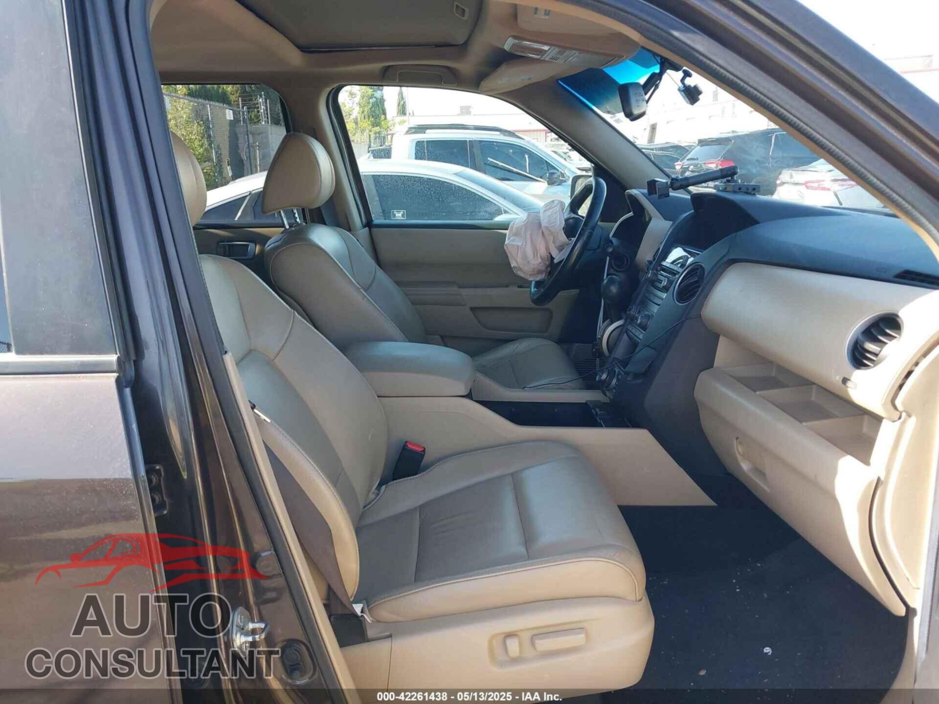 HONDA PILOT 2012 - 5FNYF4H75CB048285