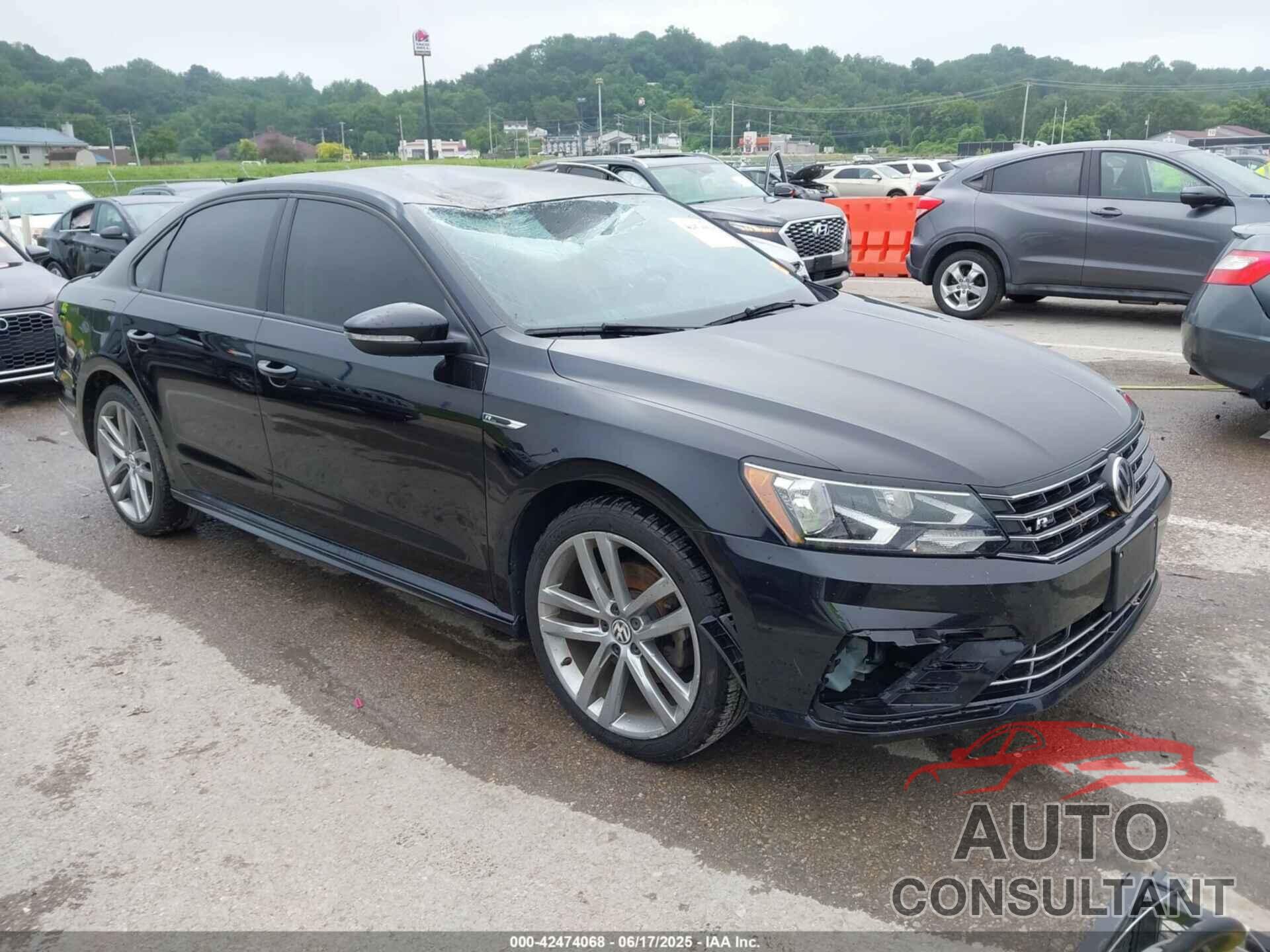 VOLKSWAGEN PASSAT 2018 - 1VWAA7A30JC006753