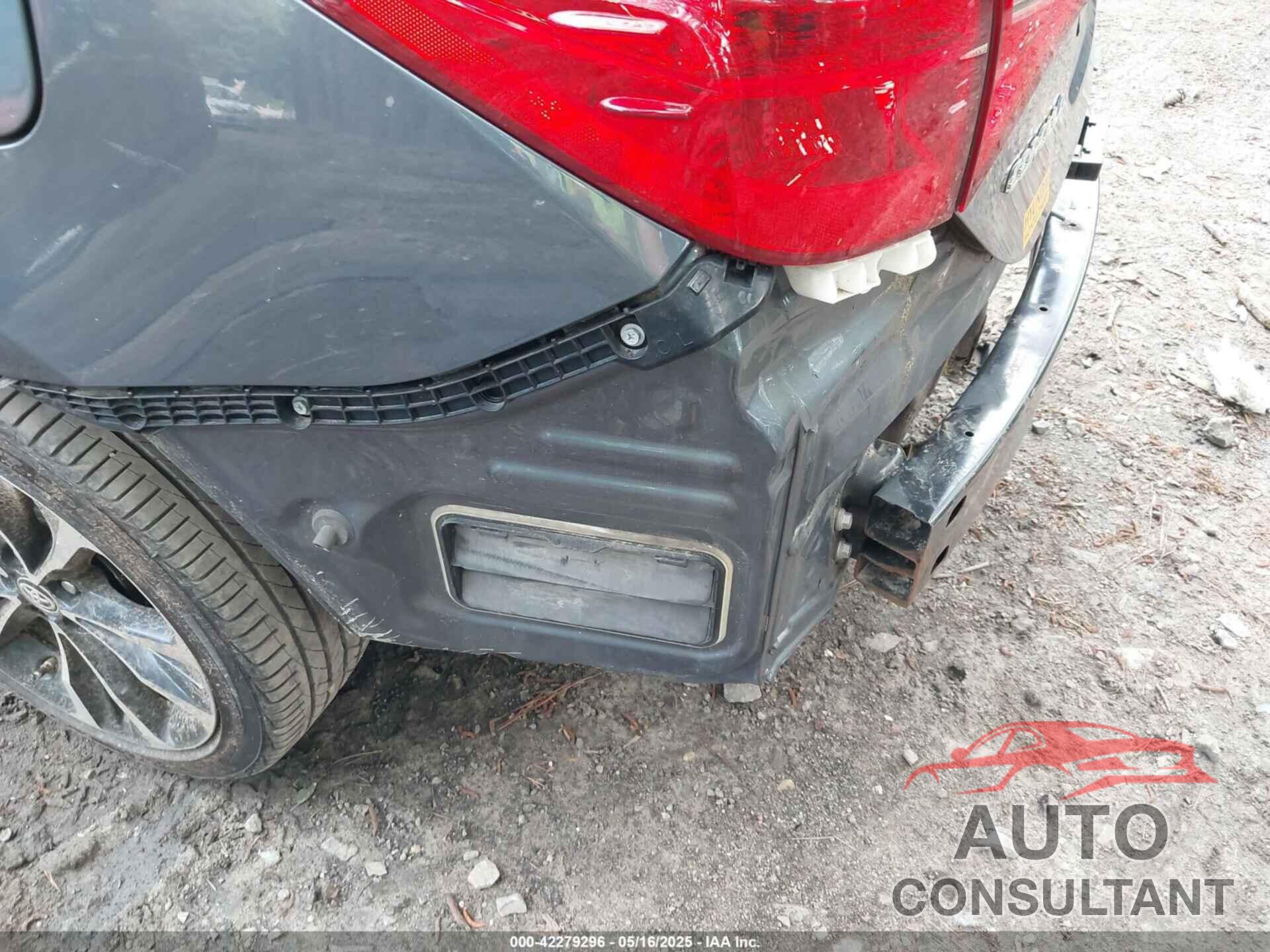 TOYOTA COROLLA 2017 - 2T1BURHE0HC852903