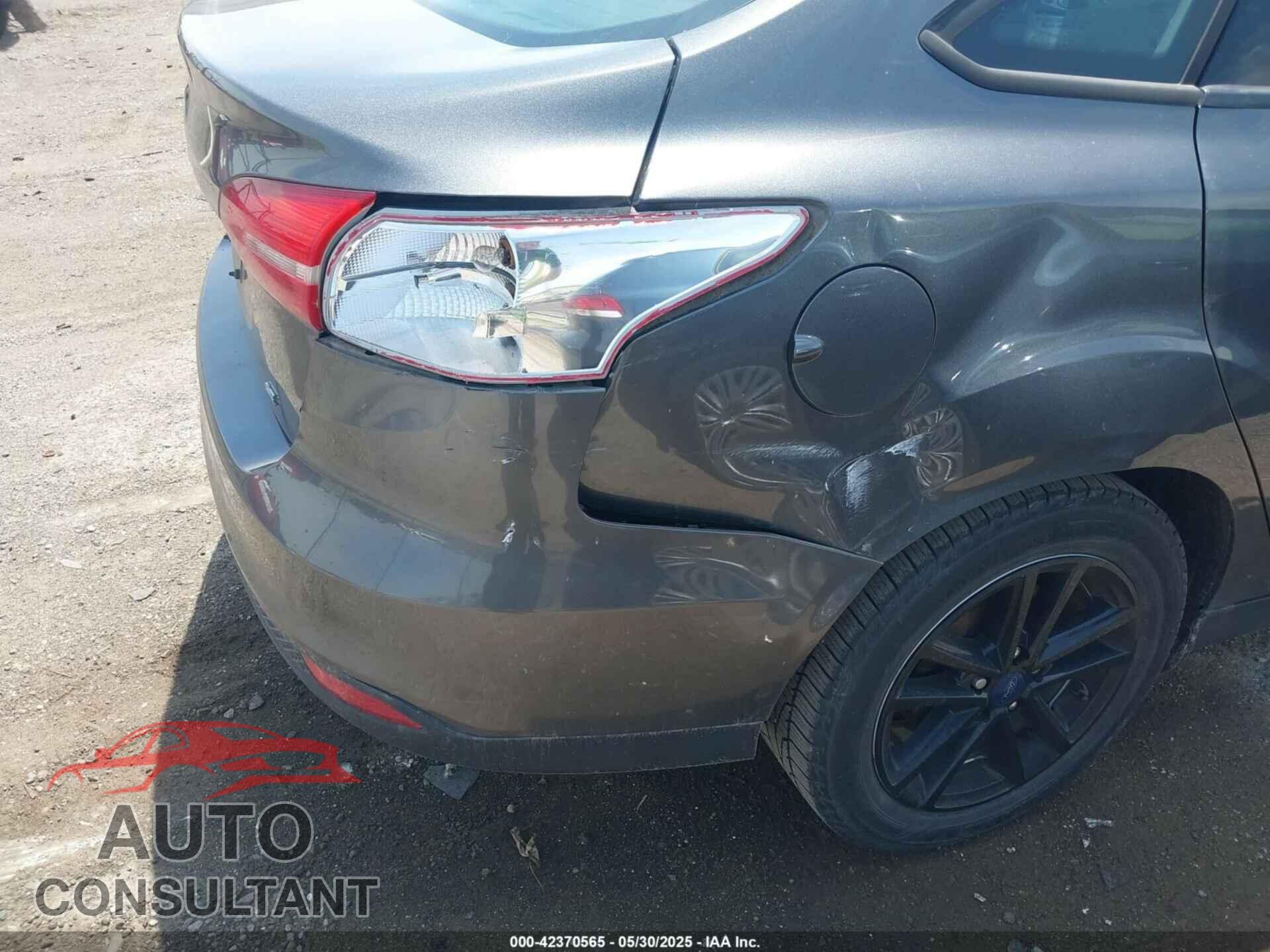 FORD FOCUS 2017 - 1FADP3F2XHL235013