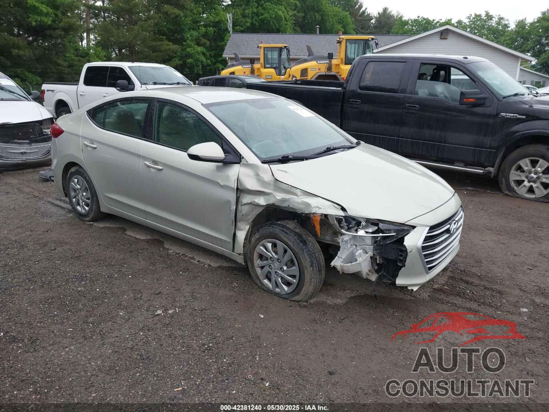 HYUNDAI ELANTRA 2018 - KMHD74LF8JU613090
