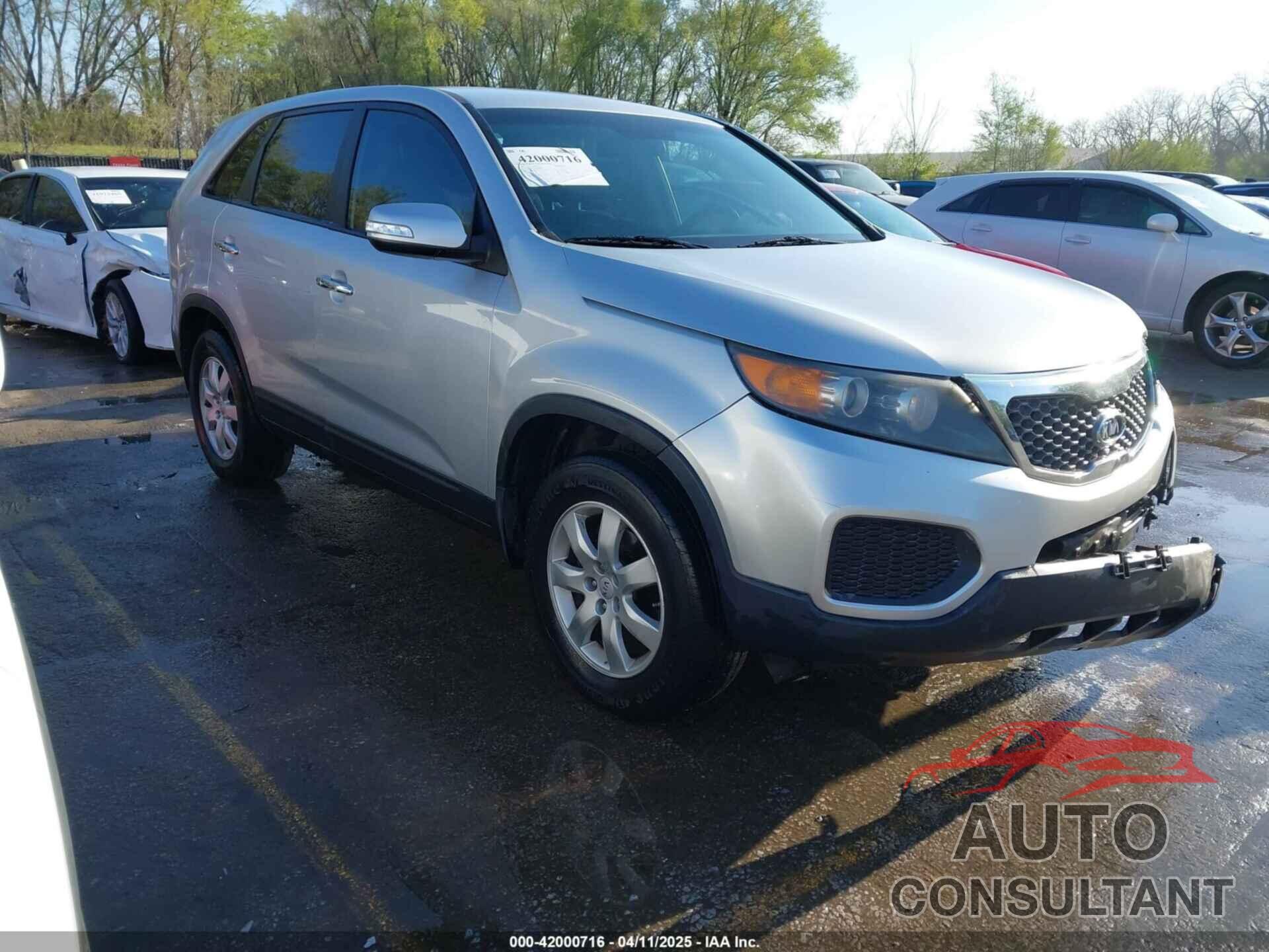 KIA SORENTO 2012 - 5XYKT4A11CG240283