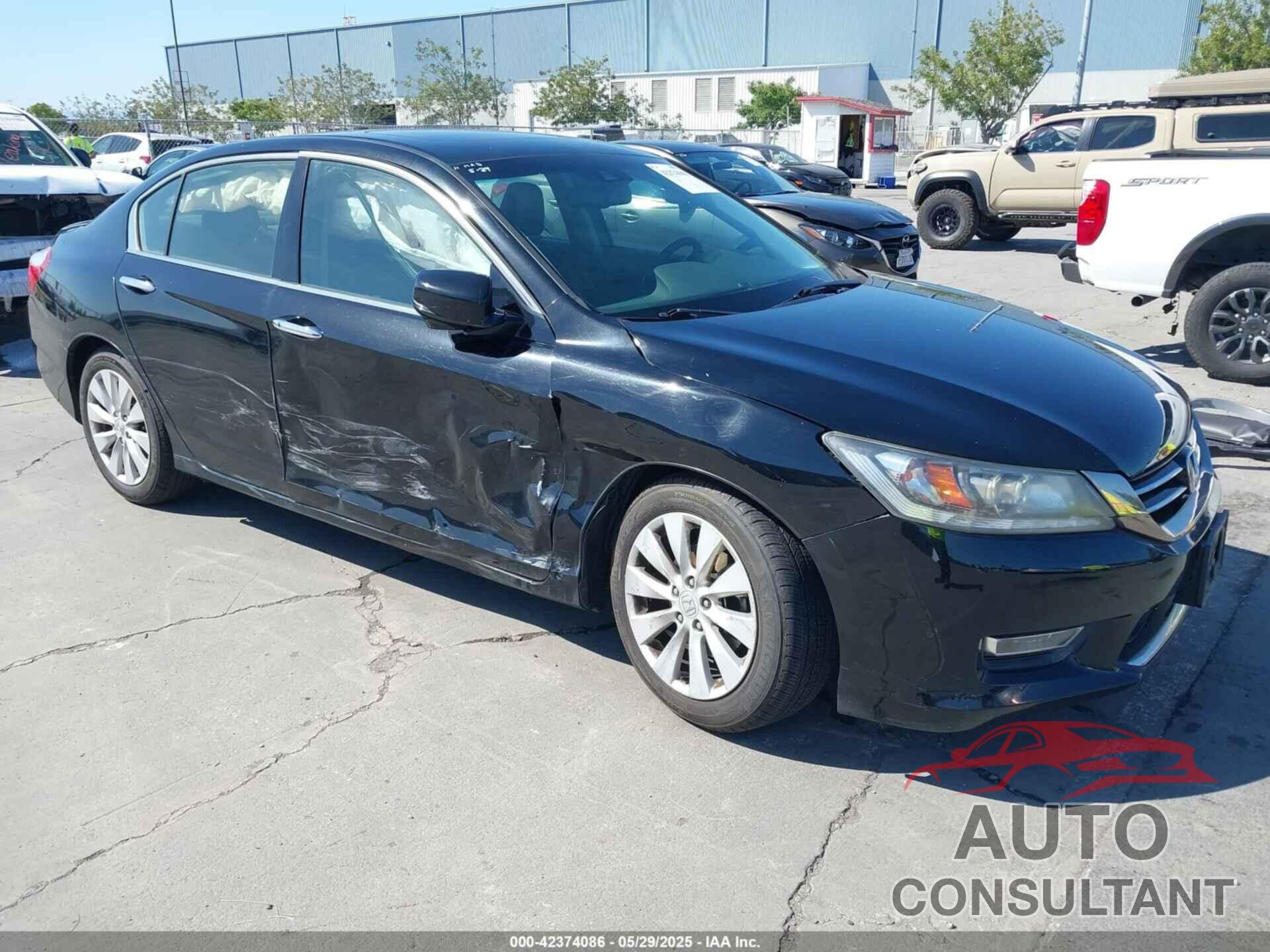 HONDA ACCORD 2013 - 1HGCR3F95DA028016