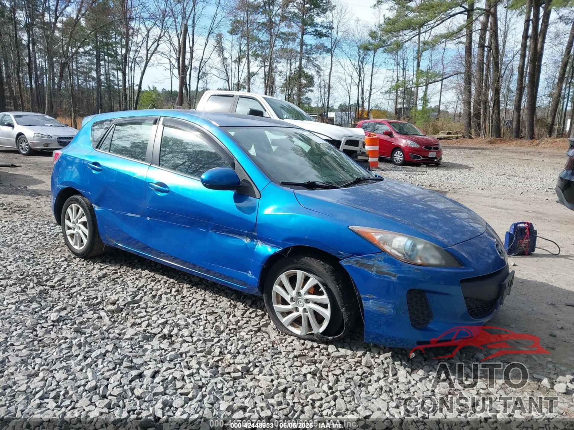 MAZDA MAZDA3 2012 - JM1BL1L76C1527683