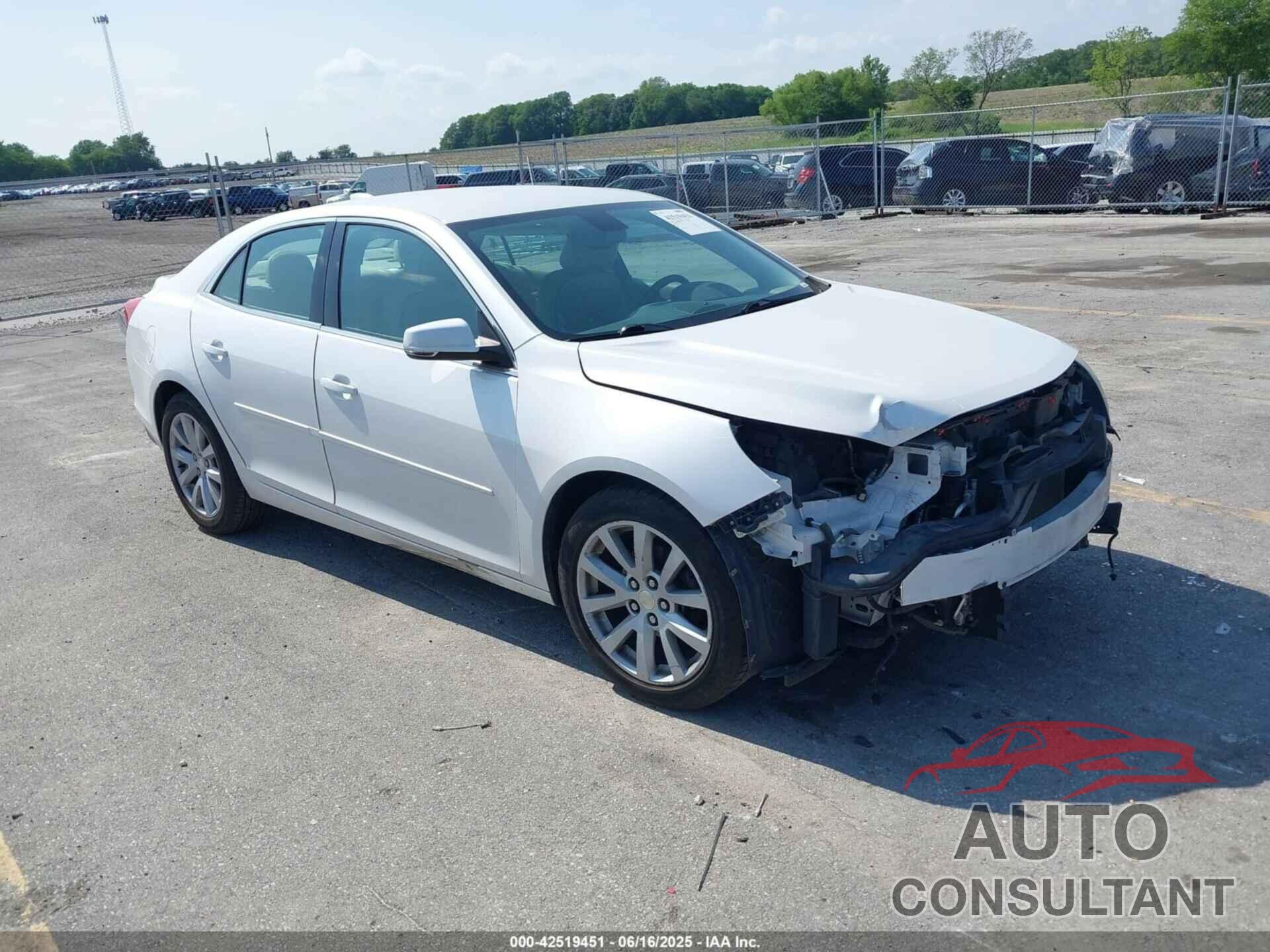 CHEVROLET MALIBU 2015 - 1G11D5SLXFF158373