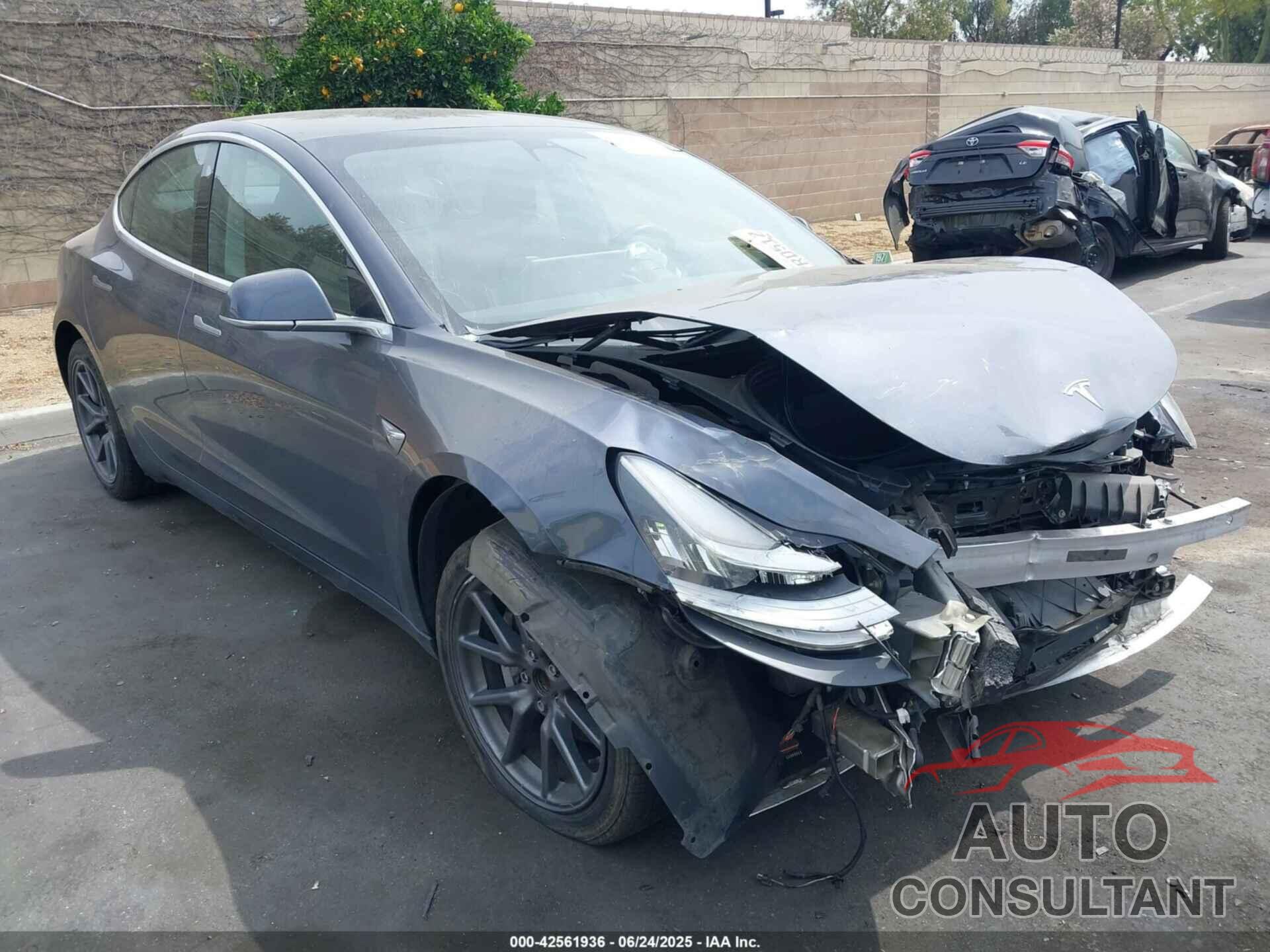 TESLA MODEL 3 2020 - 5YJ3E1EA0LF704923