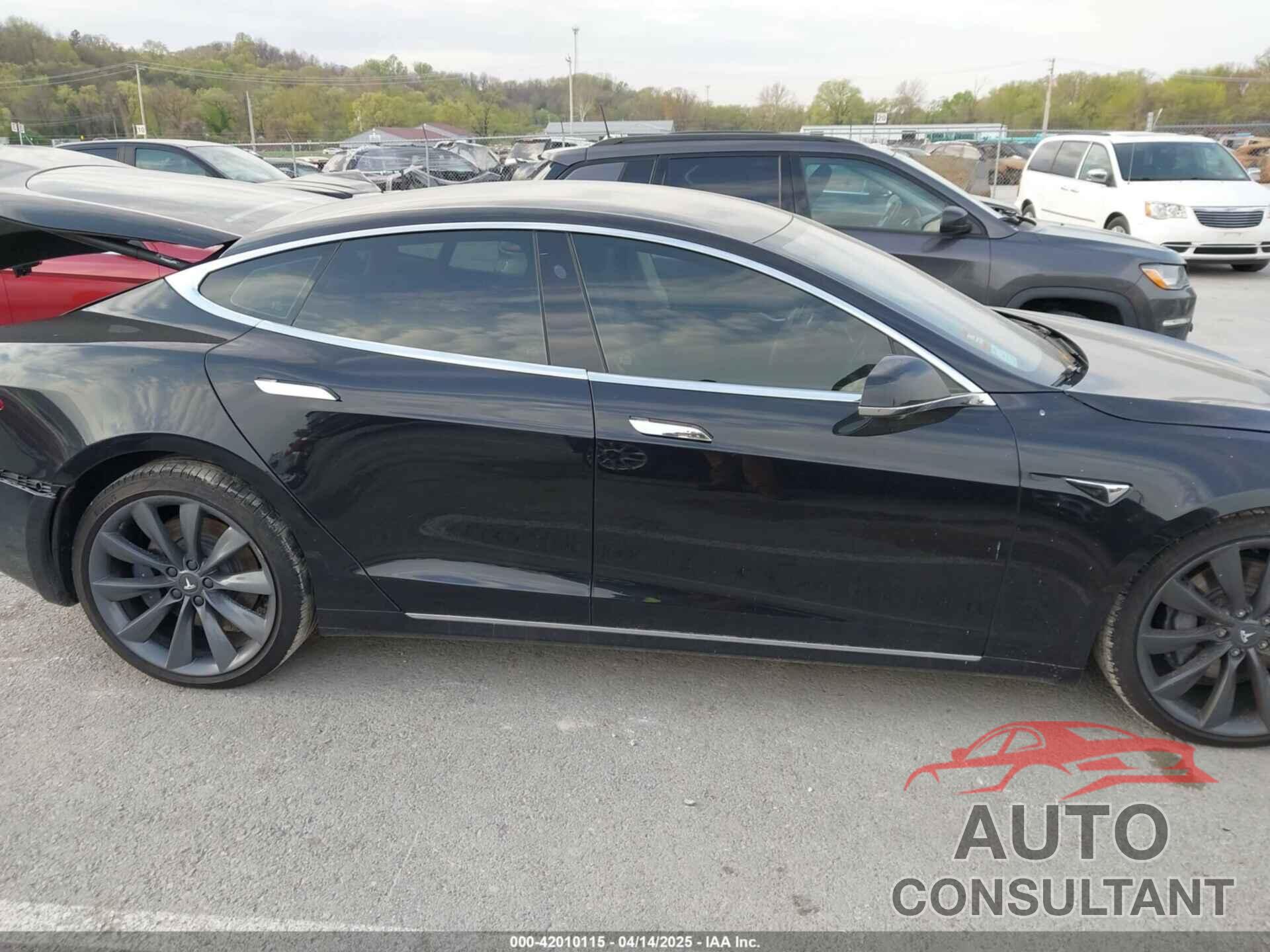 TESLA MODEL S 2017 - 5YJSA1E28HF188981
