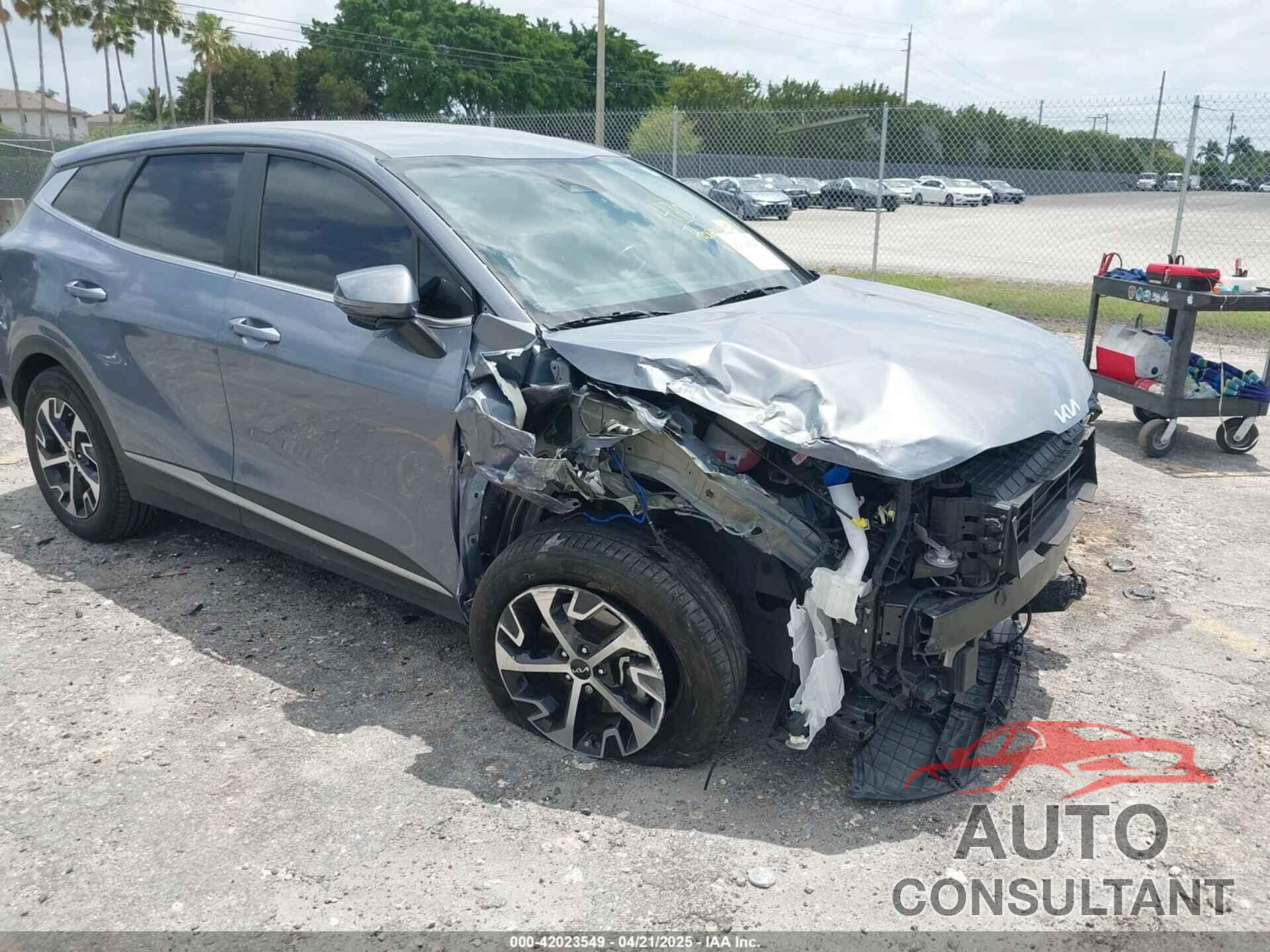 KIA SPORTAGE 2023 - 5XYK33AF5PG044522