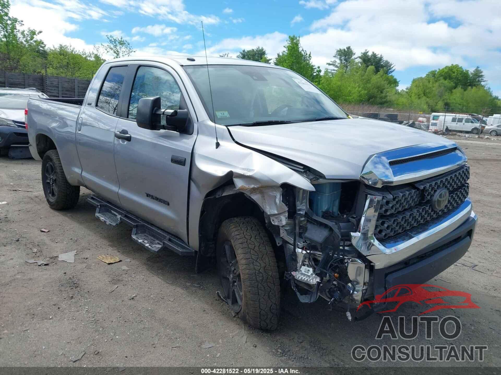 TOYOTA TUNDRA 2018 - 5TFUY5F11JX765069