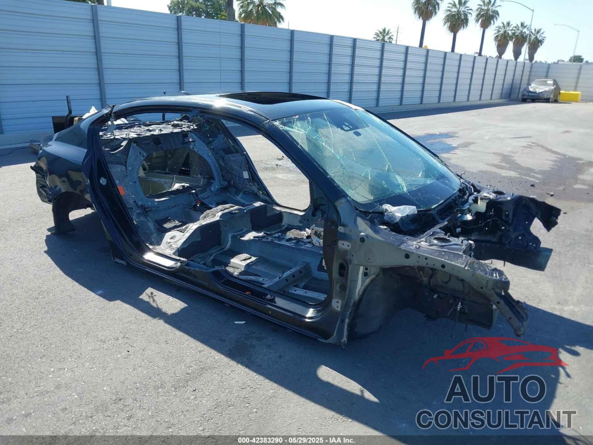HONDA ACCORD 2017 - 1HGCR3F91HA015267