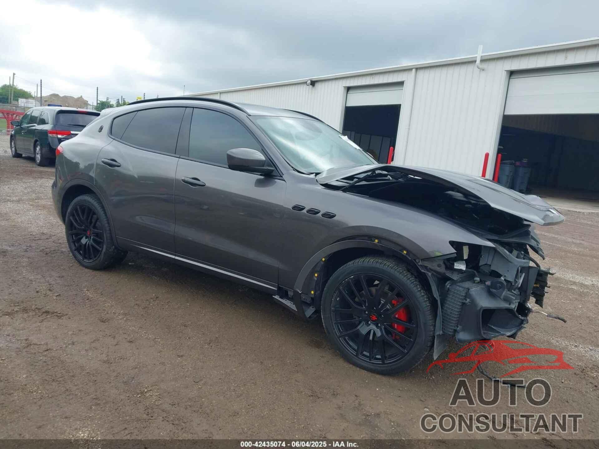 MASERATI LEVANTE 2017 - ZN661XUS0HX239609