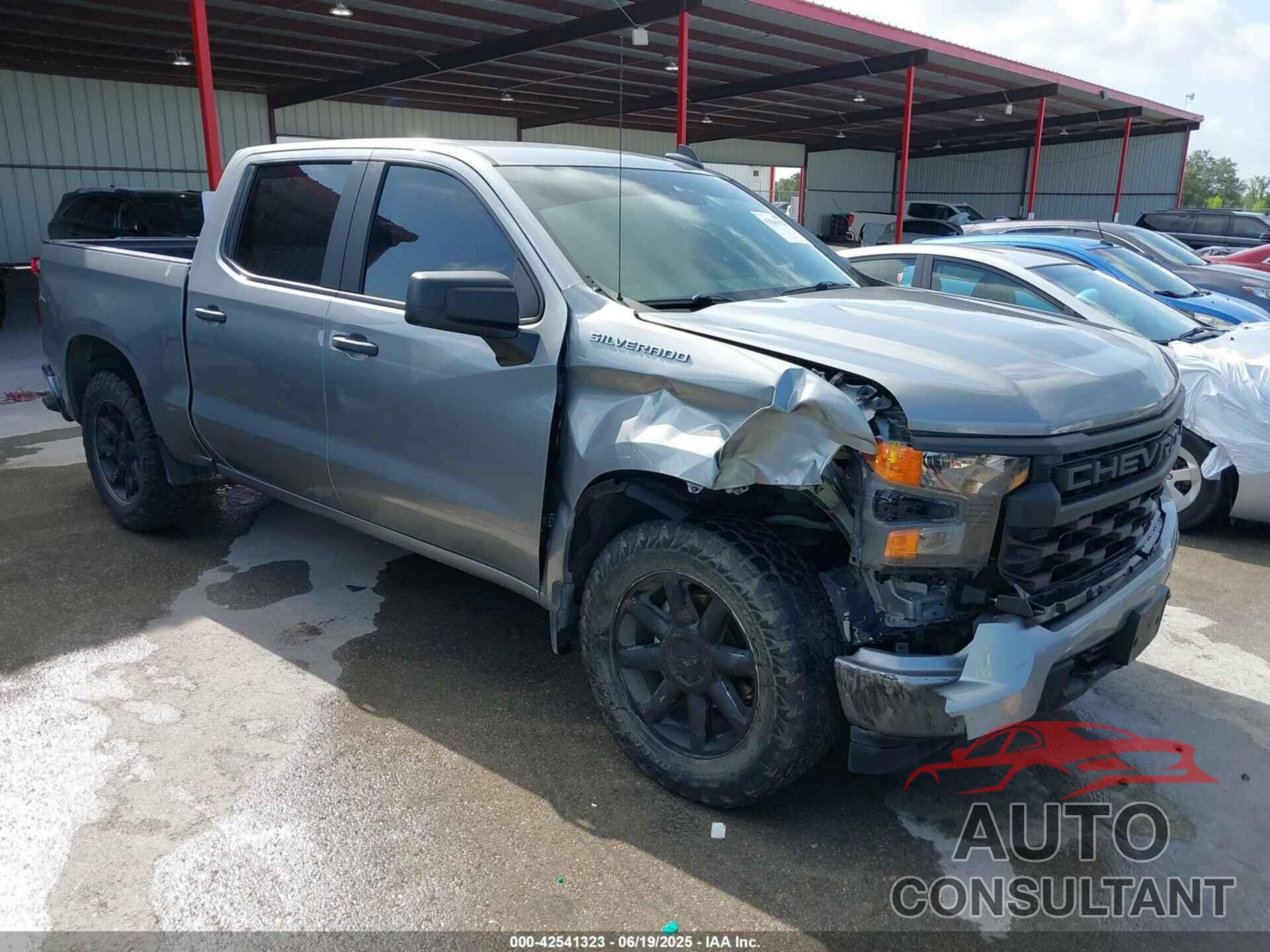 CHEVROLET SILVERADO 1500 2023 - 1GCPABEK7PZ315806