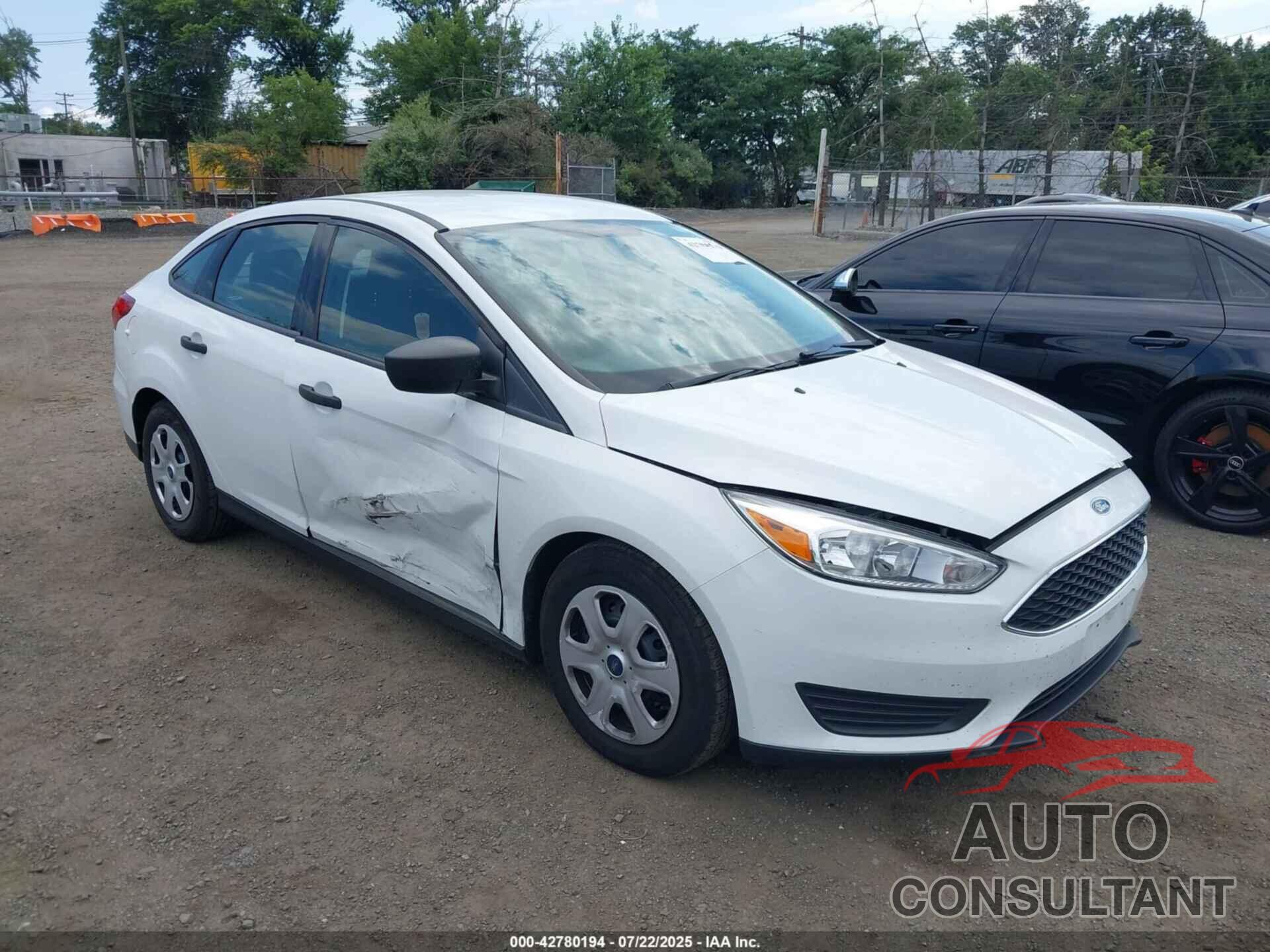 FORD FOCUS 2018 - 1FADP3E27JL283964