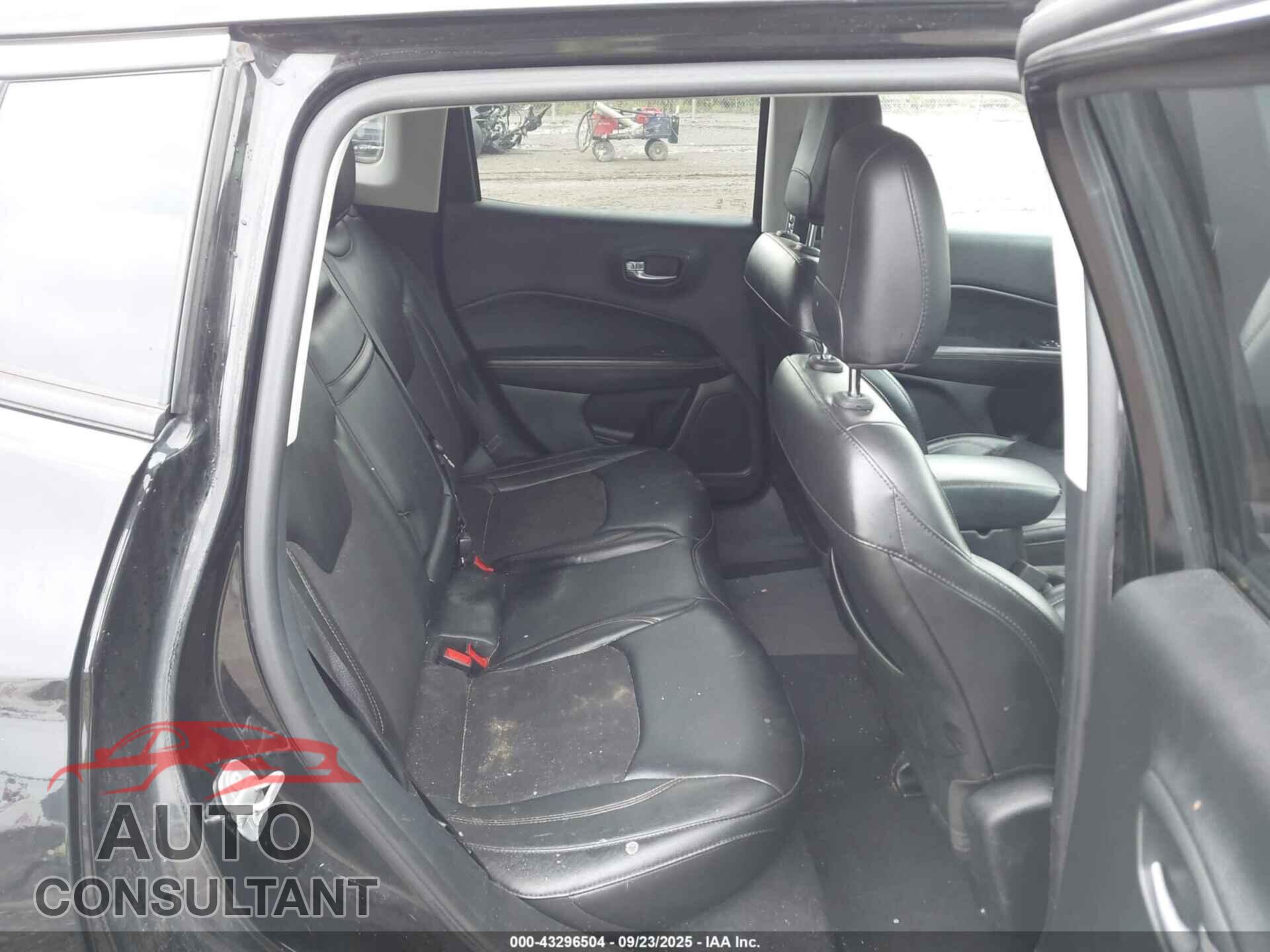 JEEP COMPASS 2018 - 3C4NJCBB2JT374620
