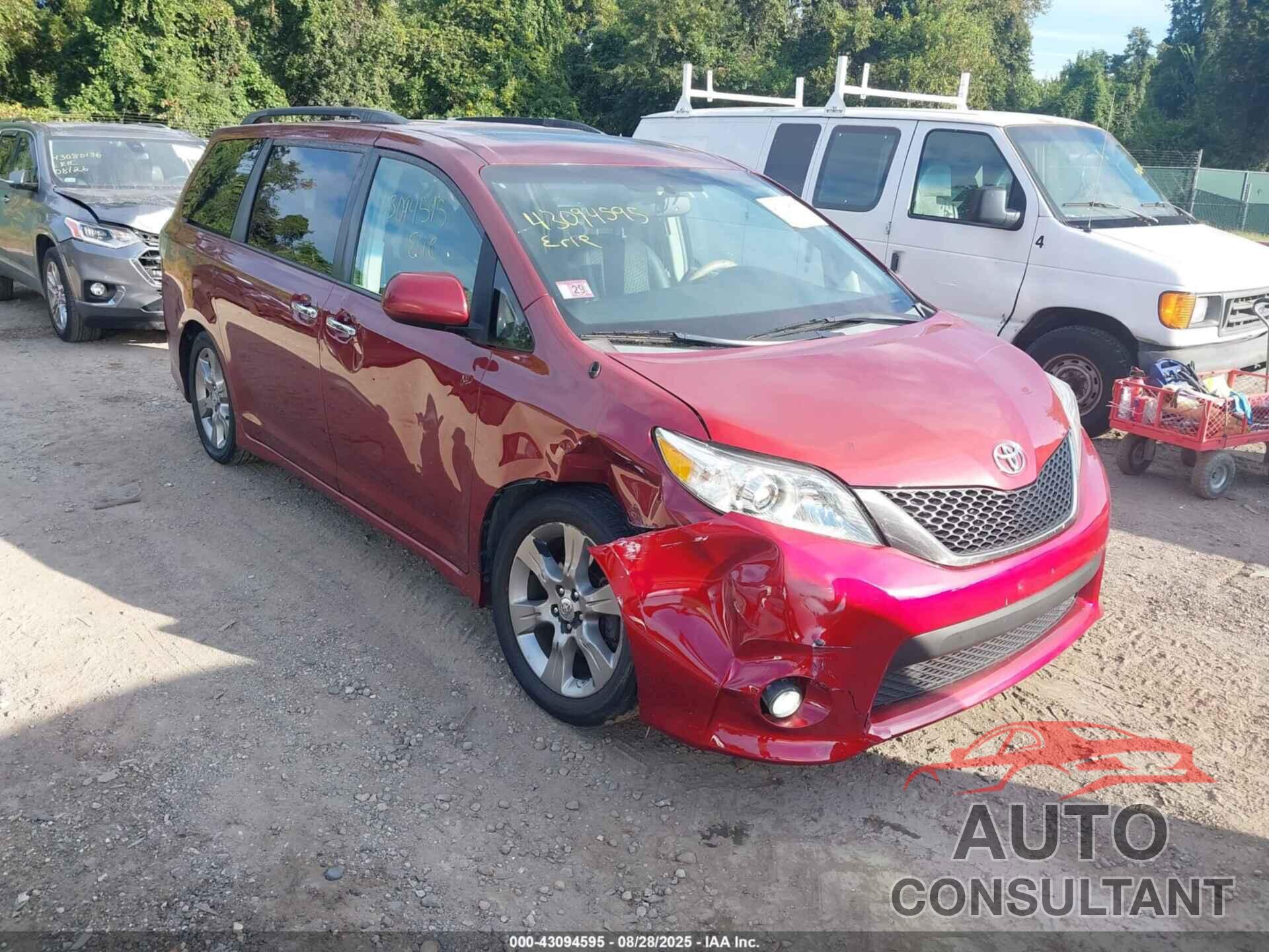 TOYOTA SIENNA 2013 - 5TDXK3DC5DS405207