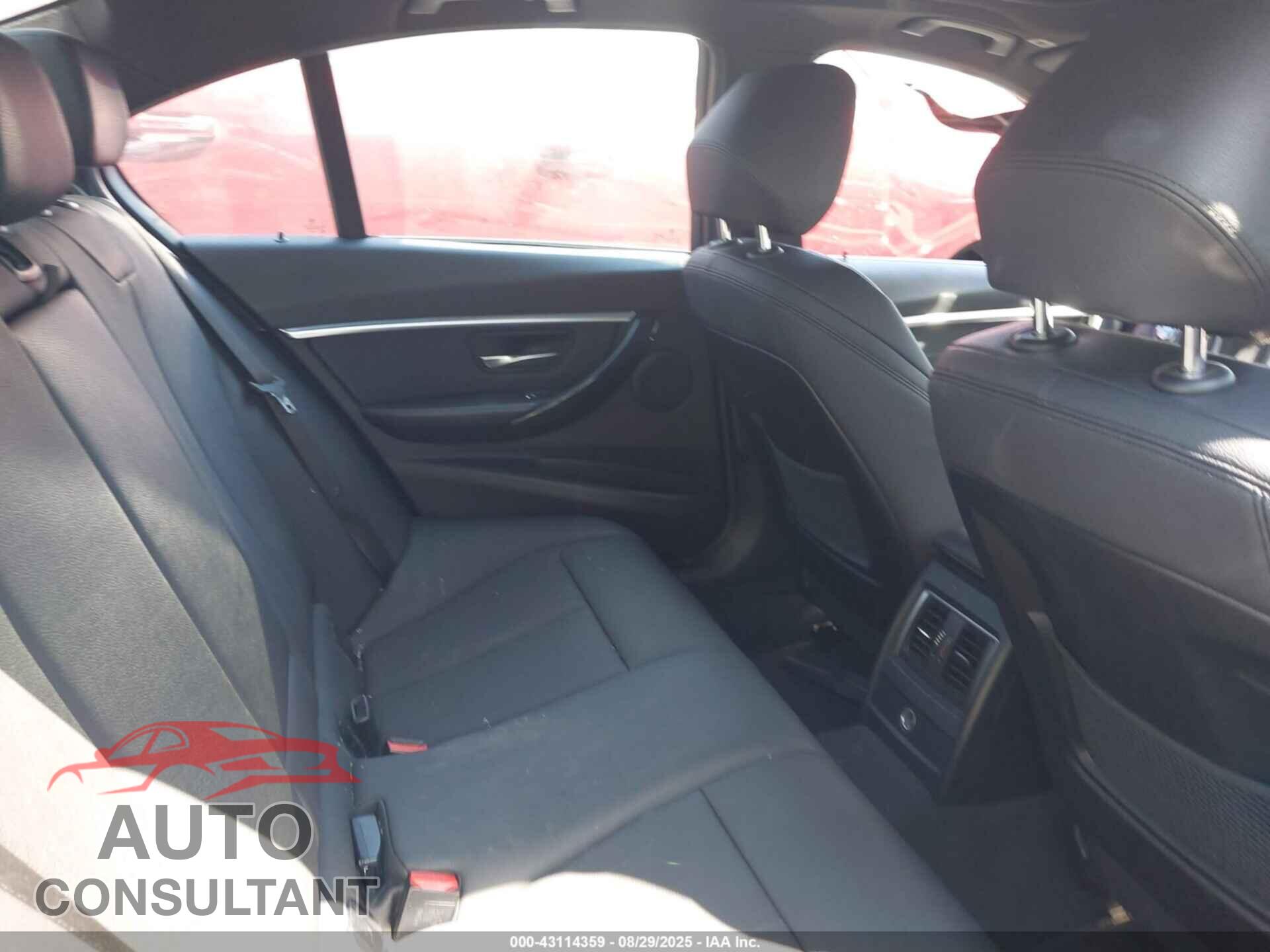 BMW 330E 2017 - WBA8E1C3XHA156534