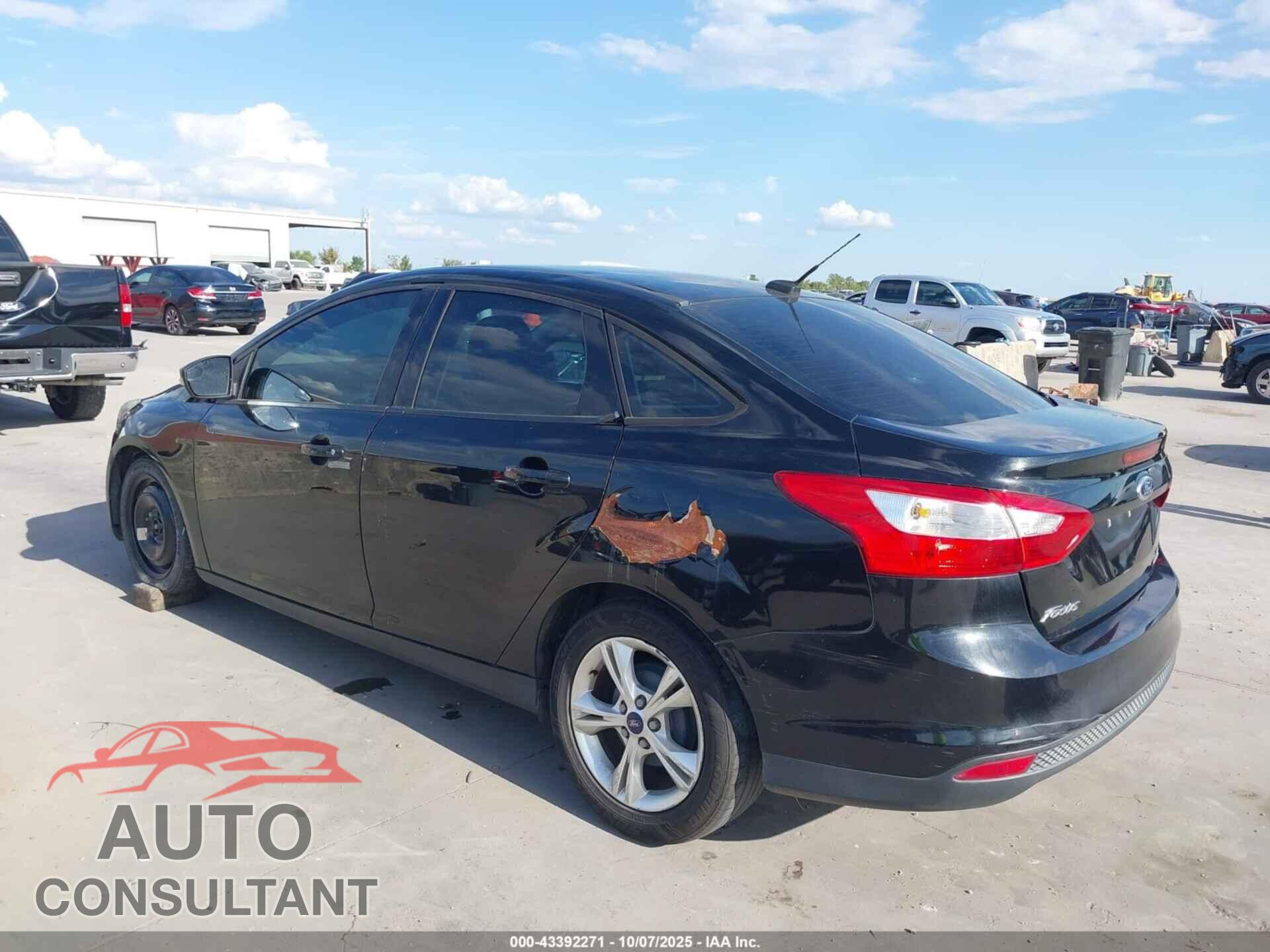 FORD FOCUS 2014 - 1FADP3F21EL155255