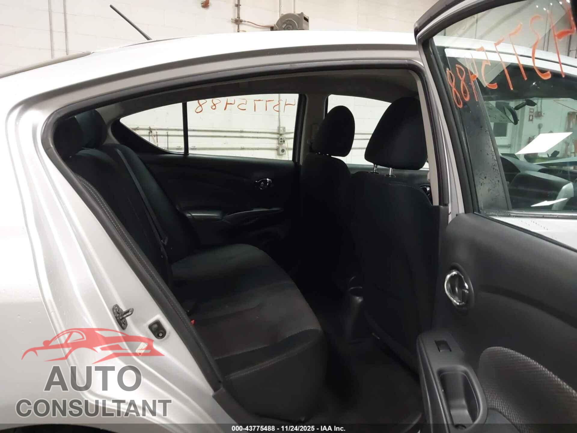 NISSAN VERSA 2019 - 3N1CN7AP3KL876010