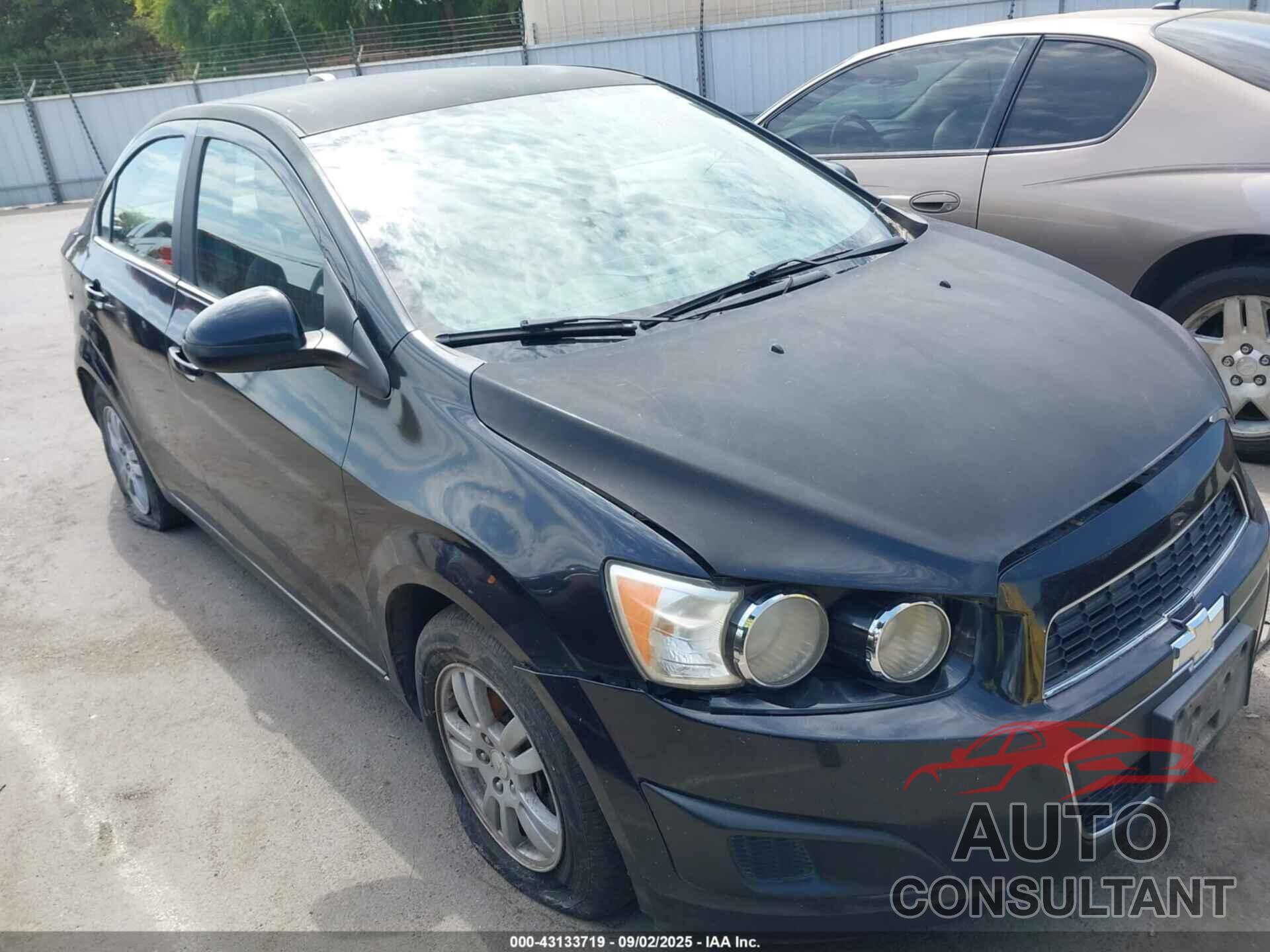 CHEVROLET SONIC 2015 - 1G1JC5SGXF4122569