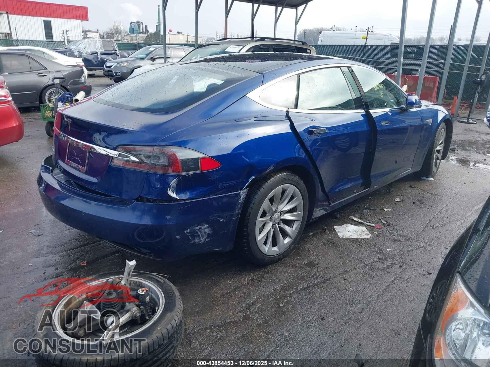TESLA MODEL S 2016 - 5YJSA1E23GF153845