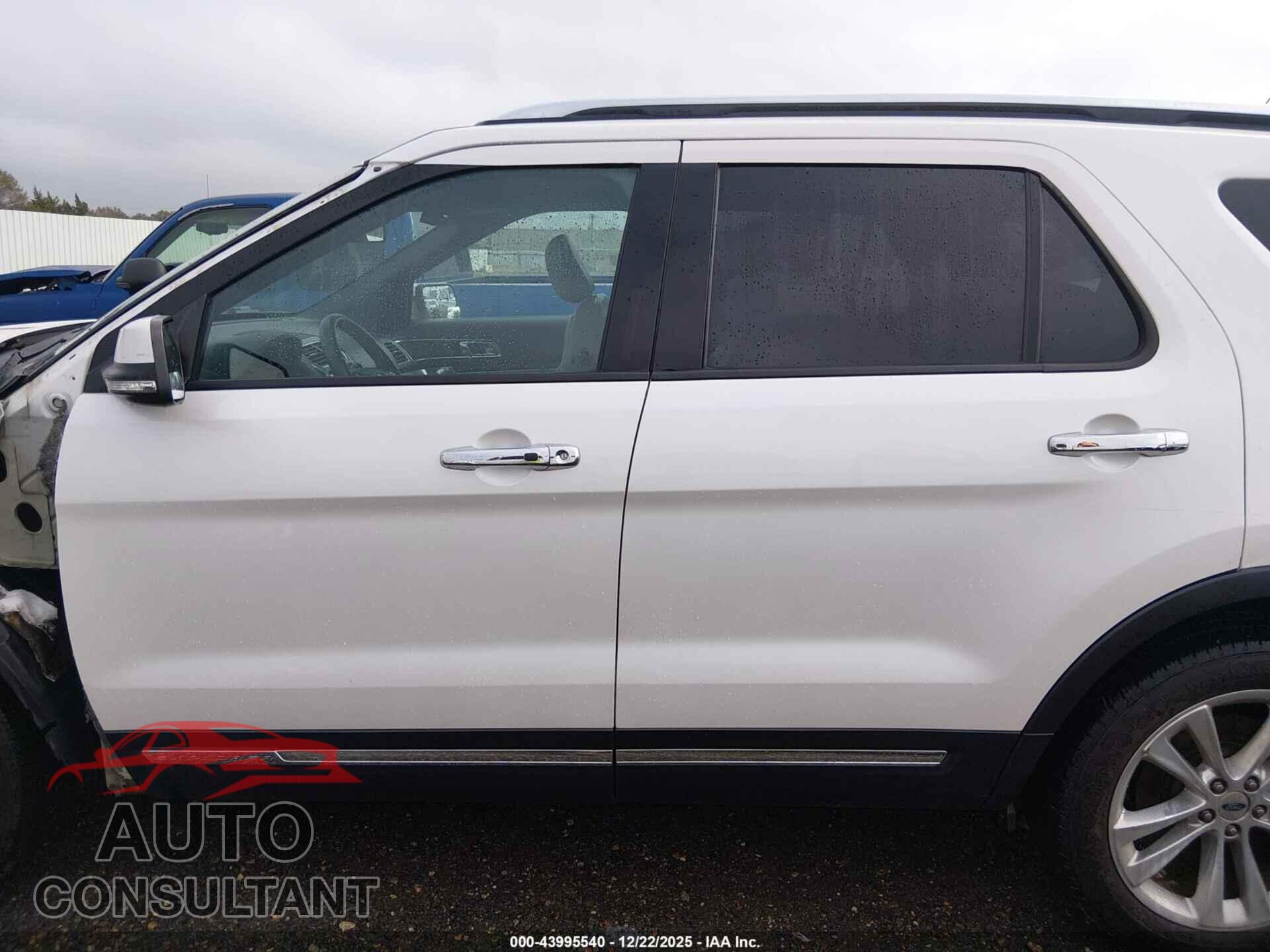 FORD EXPLORER 2018 - 1FM5K7F85JGB39244