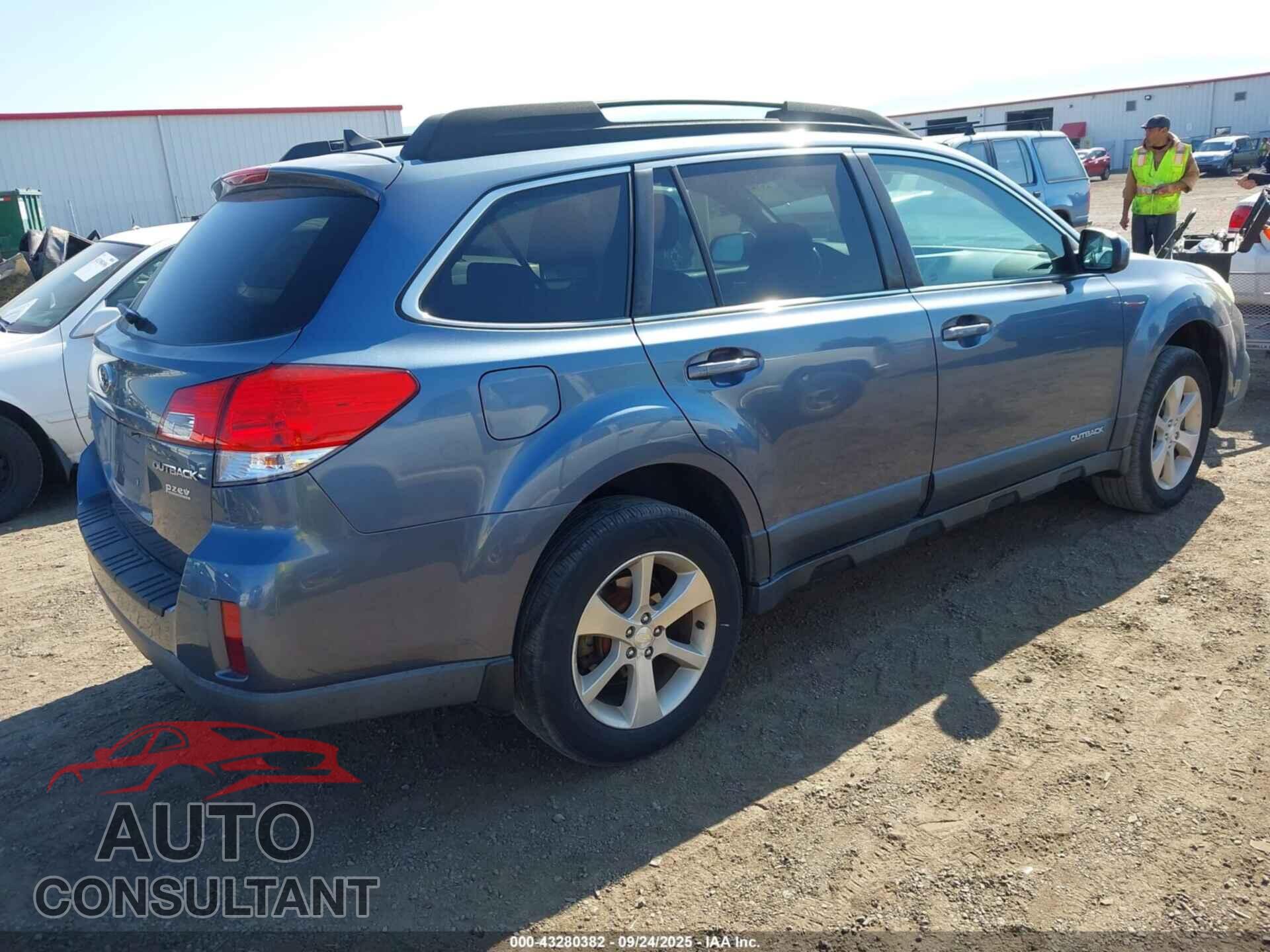 SUBARU OUTBACK 2013 - 4S4BRBPC8D3269812
