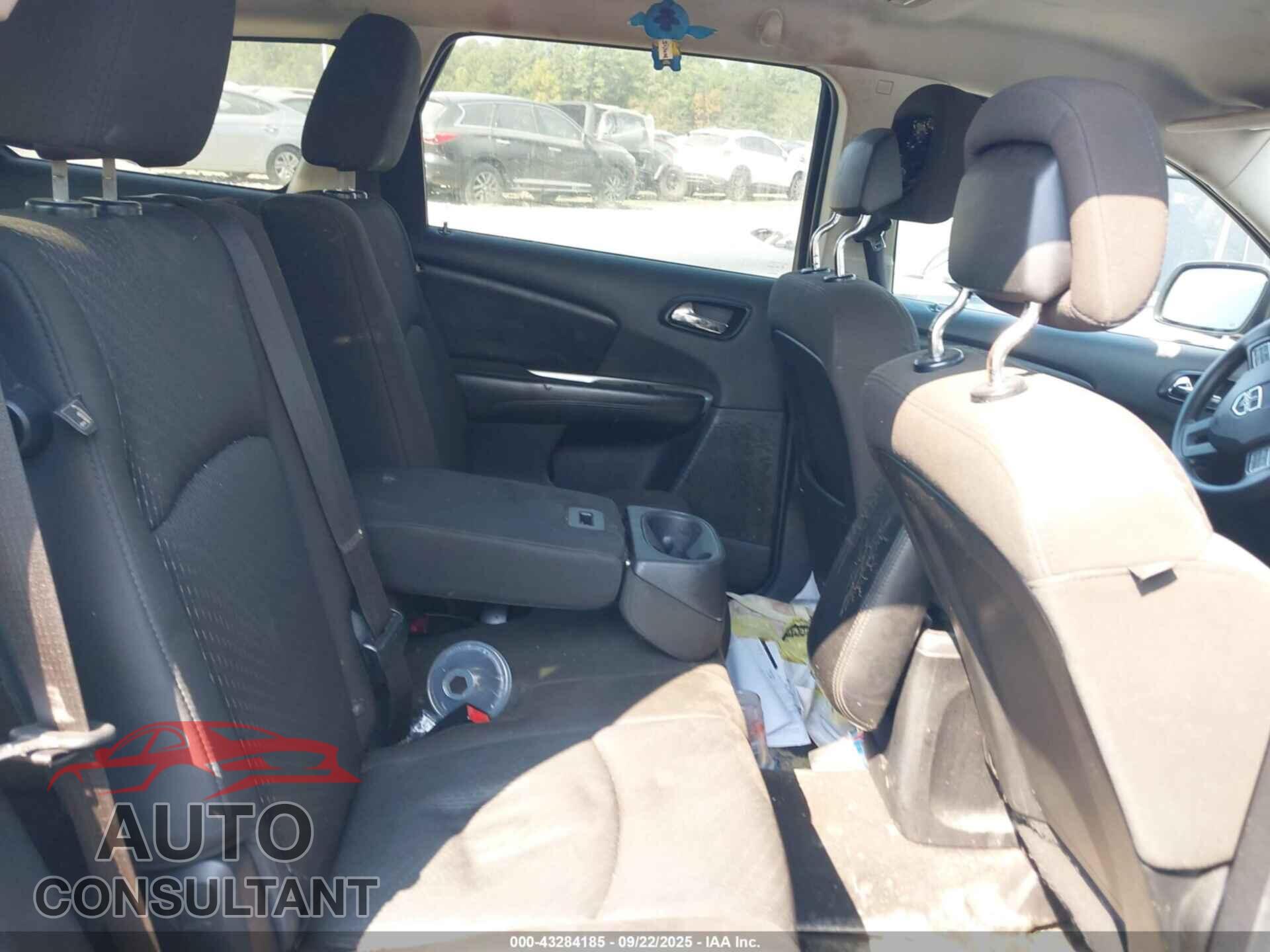 DODGE JOURNEY 2012 - 3C4PDCBG8CT220461