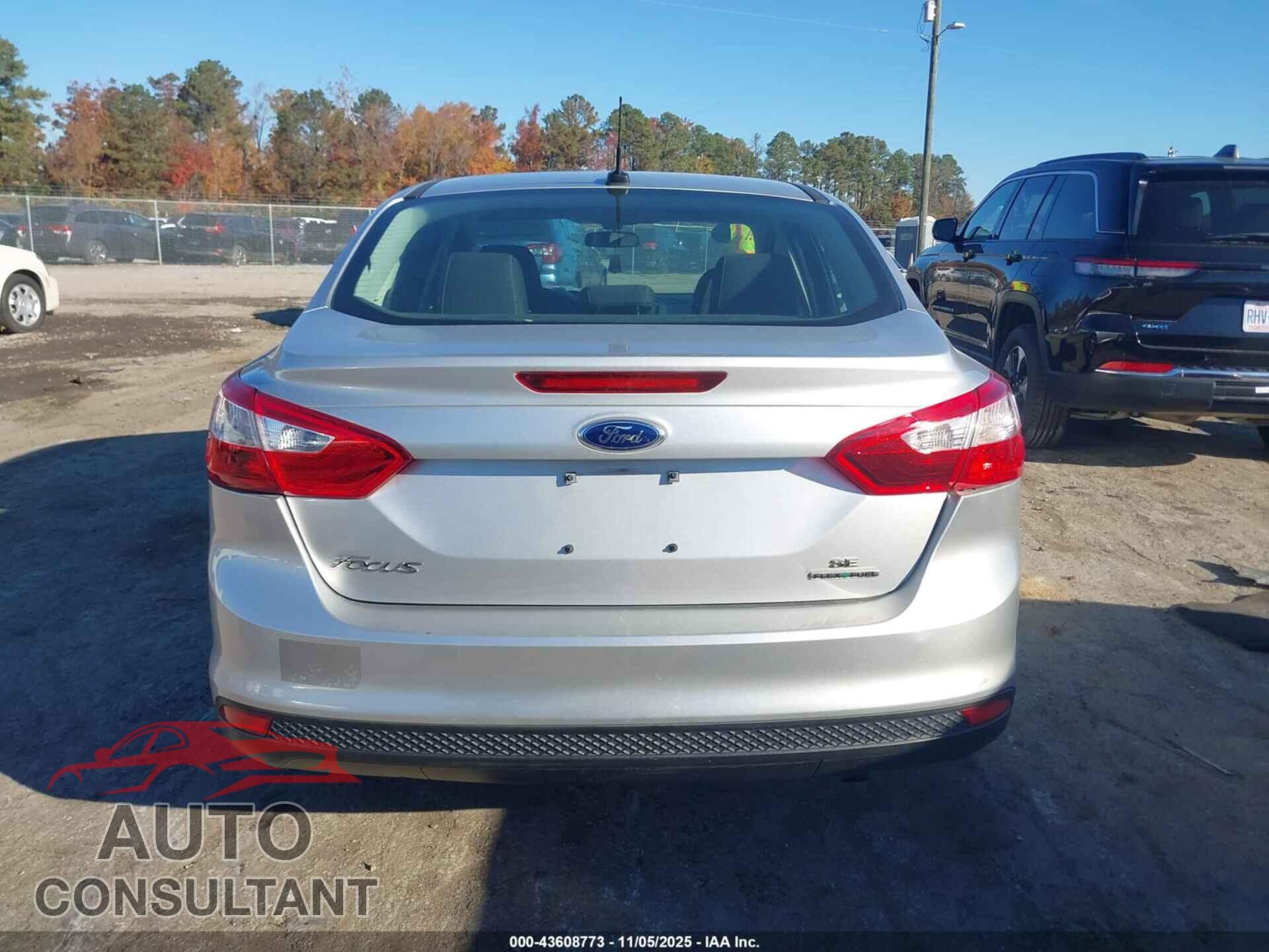 FORD FOCUS 2014 - 1FADP3F26EL282776