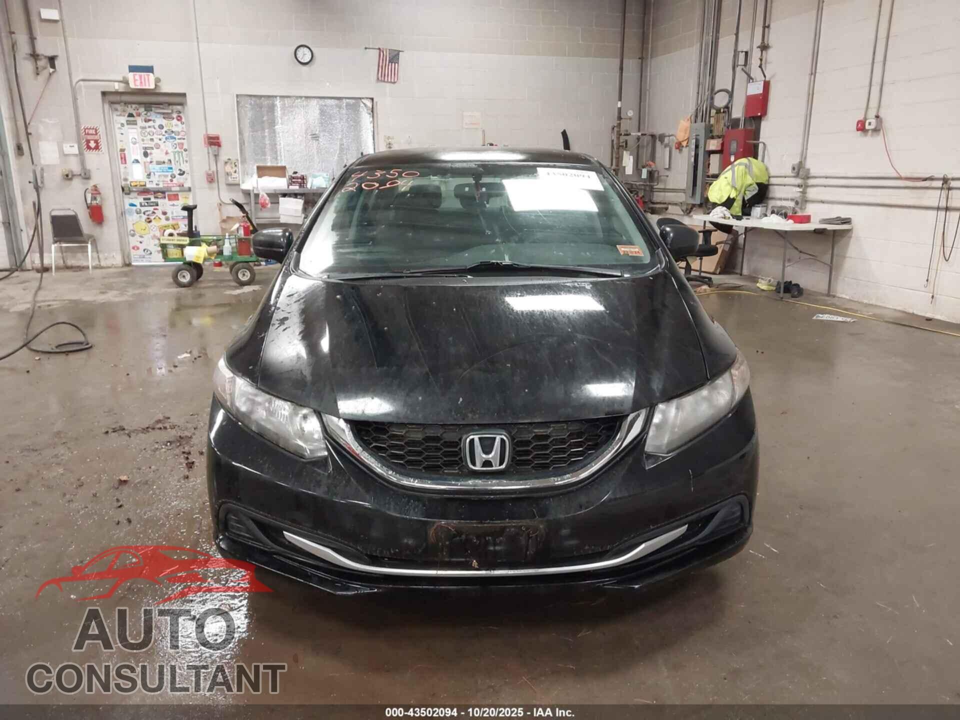 HONDA CIVIC 2015 - 19XFB2E52FE050404