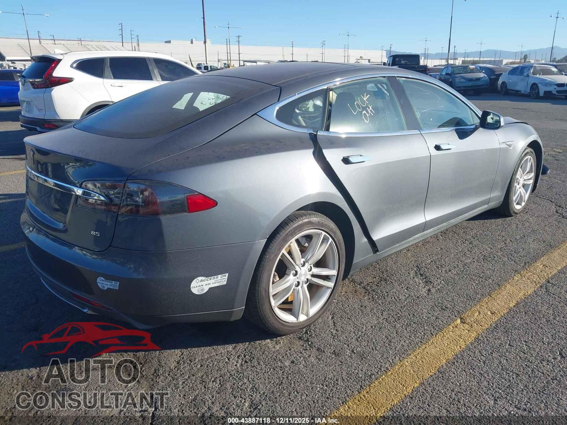 TESLA MODEL S 2013 - 5YJSA1CN0DFP14088