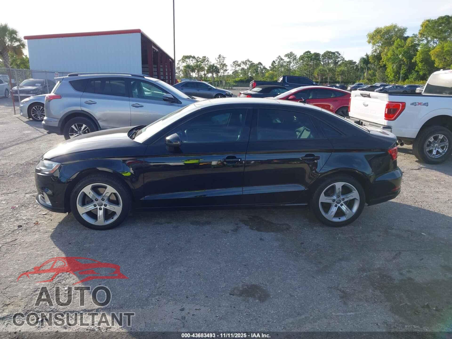 AUDI A3 2017 - WAUAUGFF2H1052584