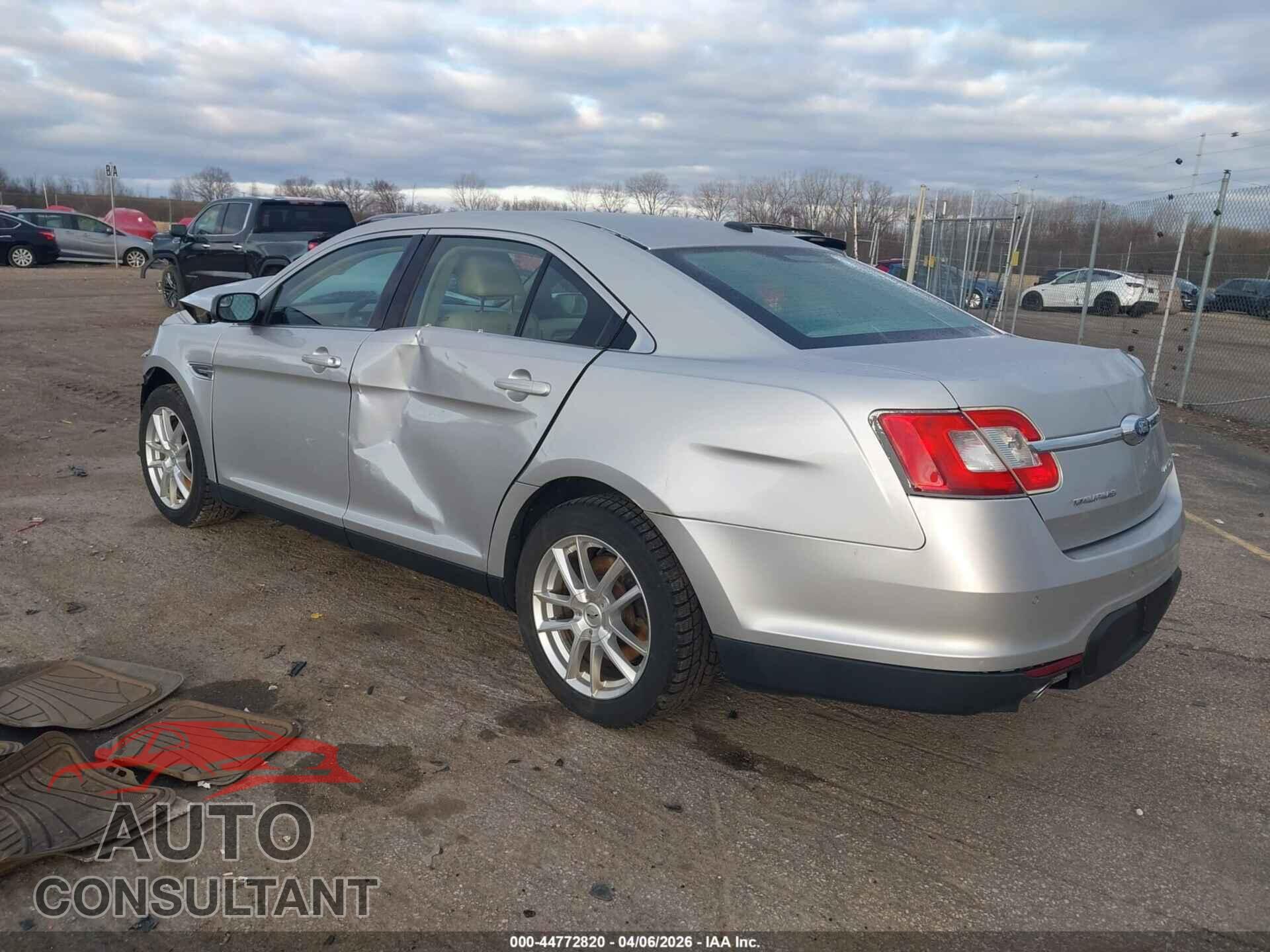 FORD TAURUS 2012 - 1FAHP2FW3CG121256