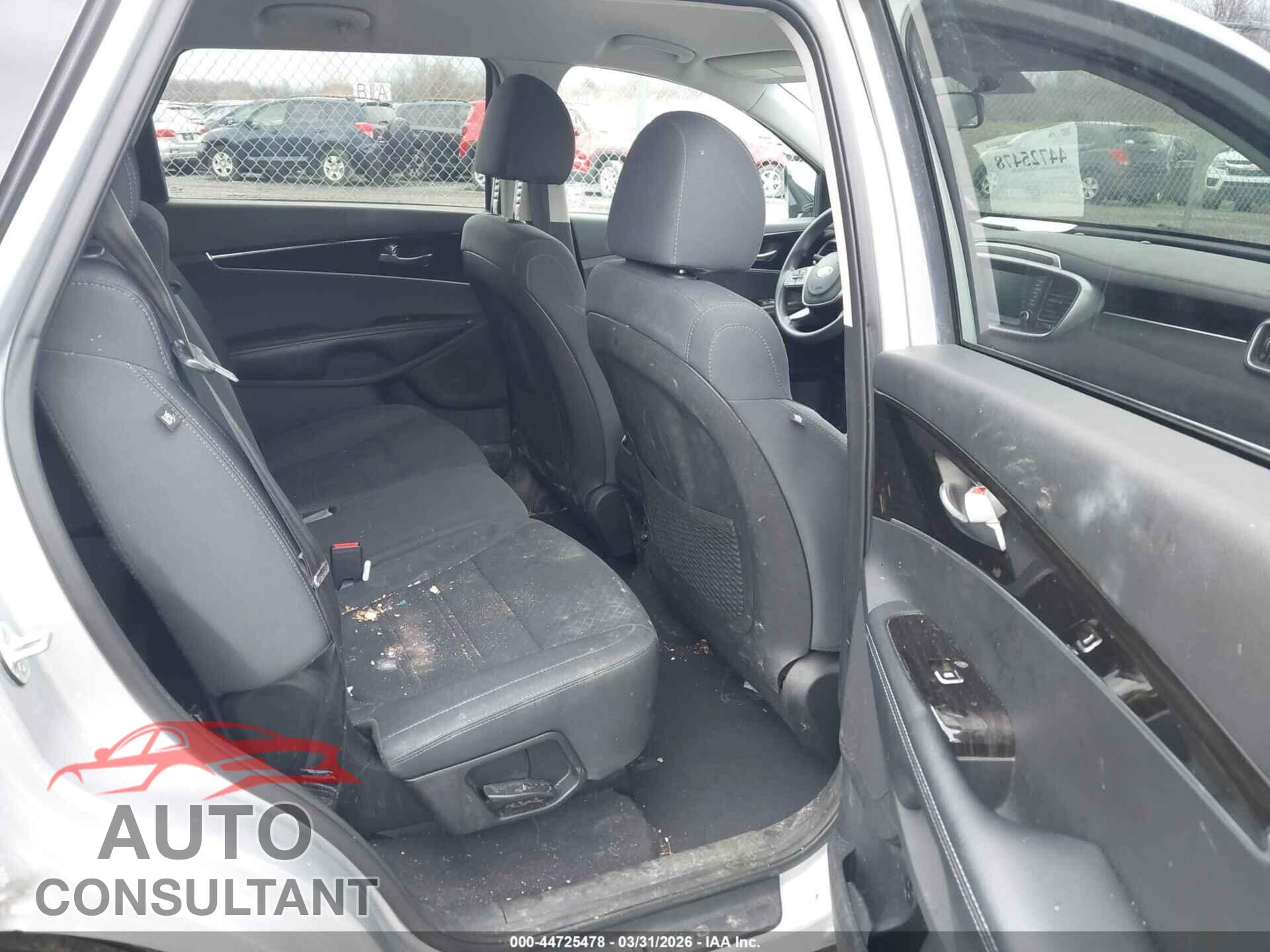 KIA SORENTO 2019 - 5XYPGDA32KG527609