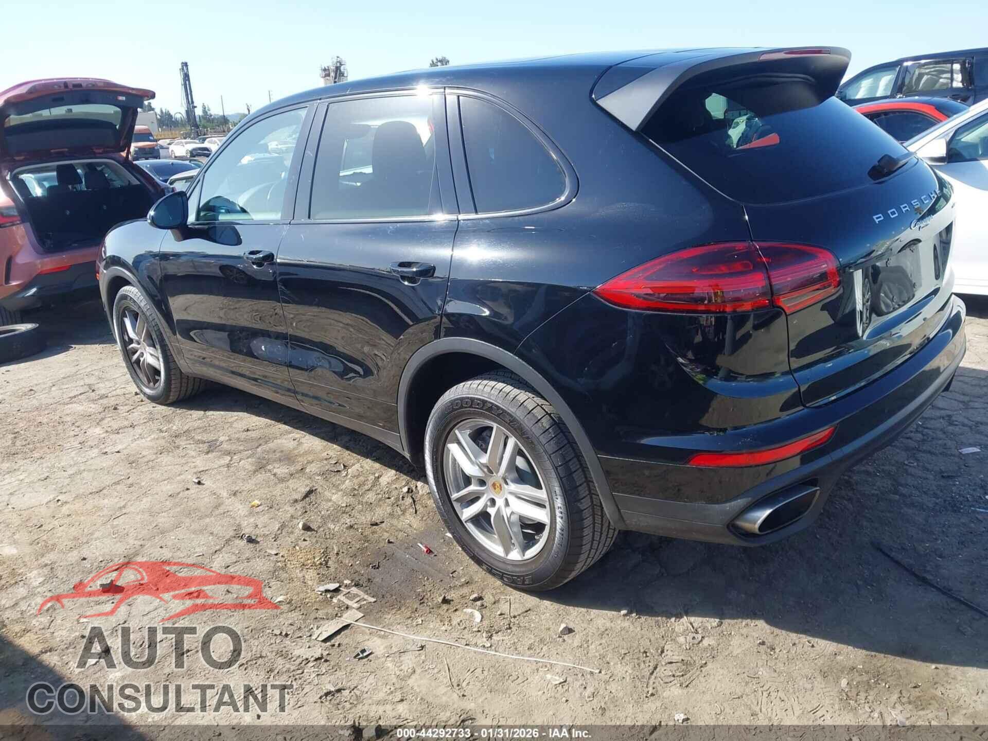PORSCHE CAYENNE 2016 - WP1AA2A28GKA11046
