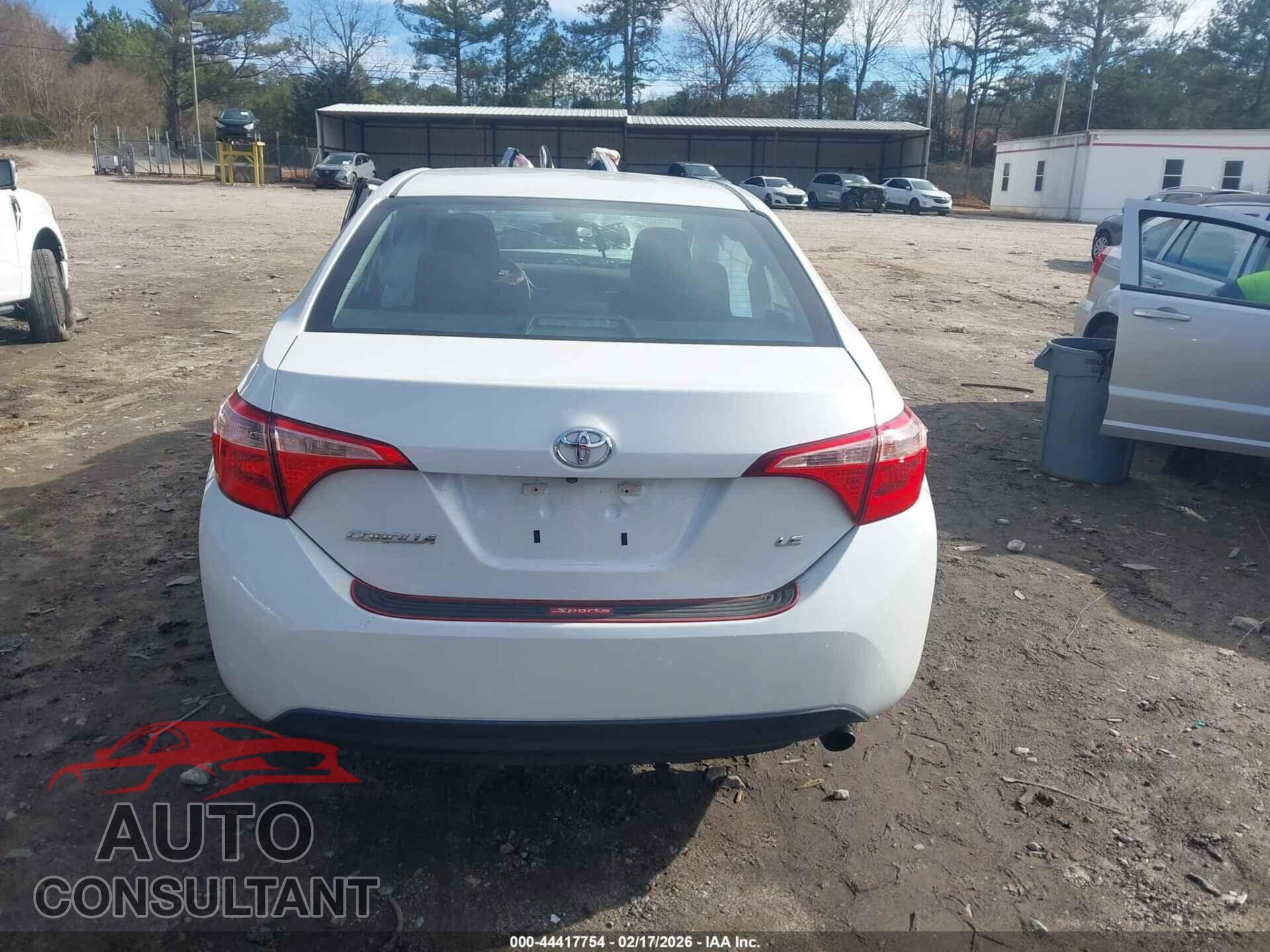 TOYOTA COROLLA 2018 - 5YFBURHE9JP842425