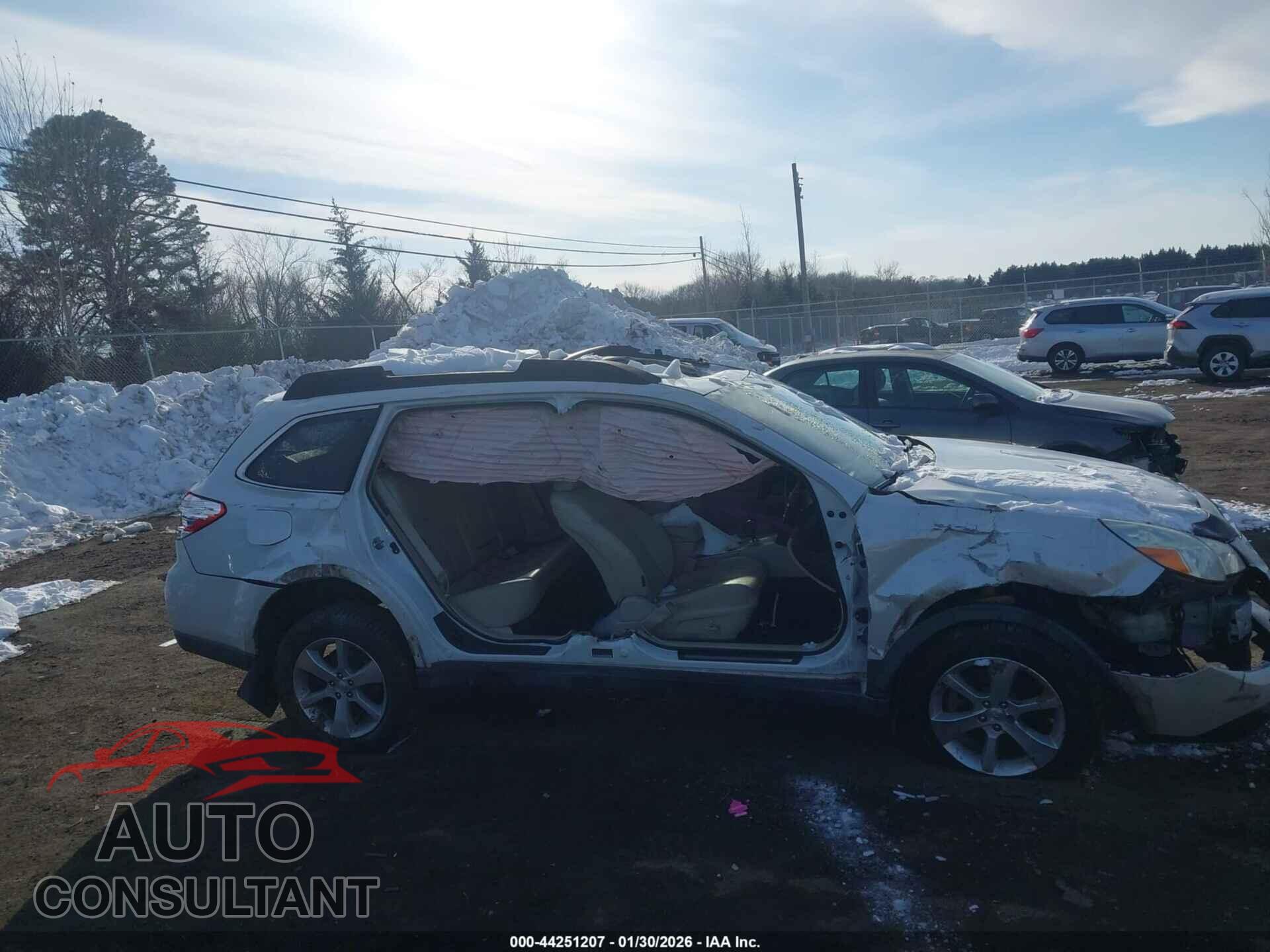 SUBARU OUTBACK 2013 - 4S4BRDLC8D2278033