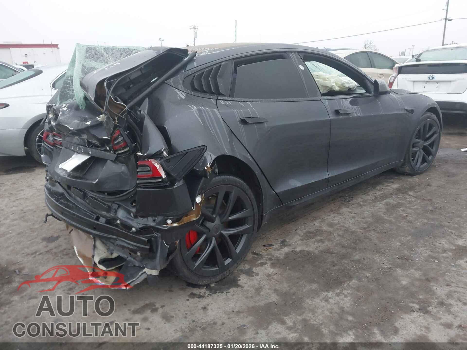 TESLA MODEL S 2024 - 5YJSA1E66RF534577