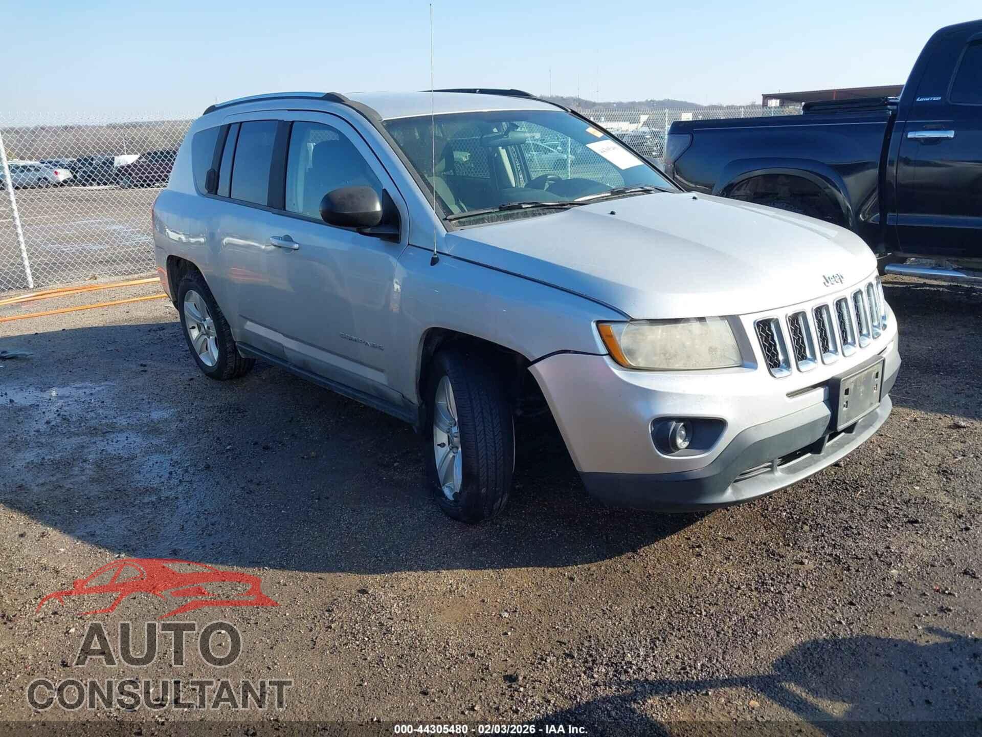 JEEP COMPASS 2011 - 1J4NF1FB3BD136079