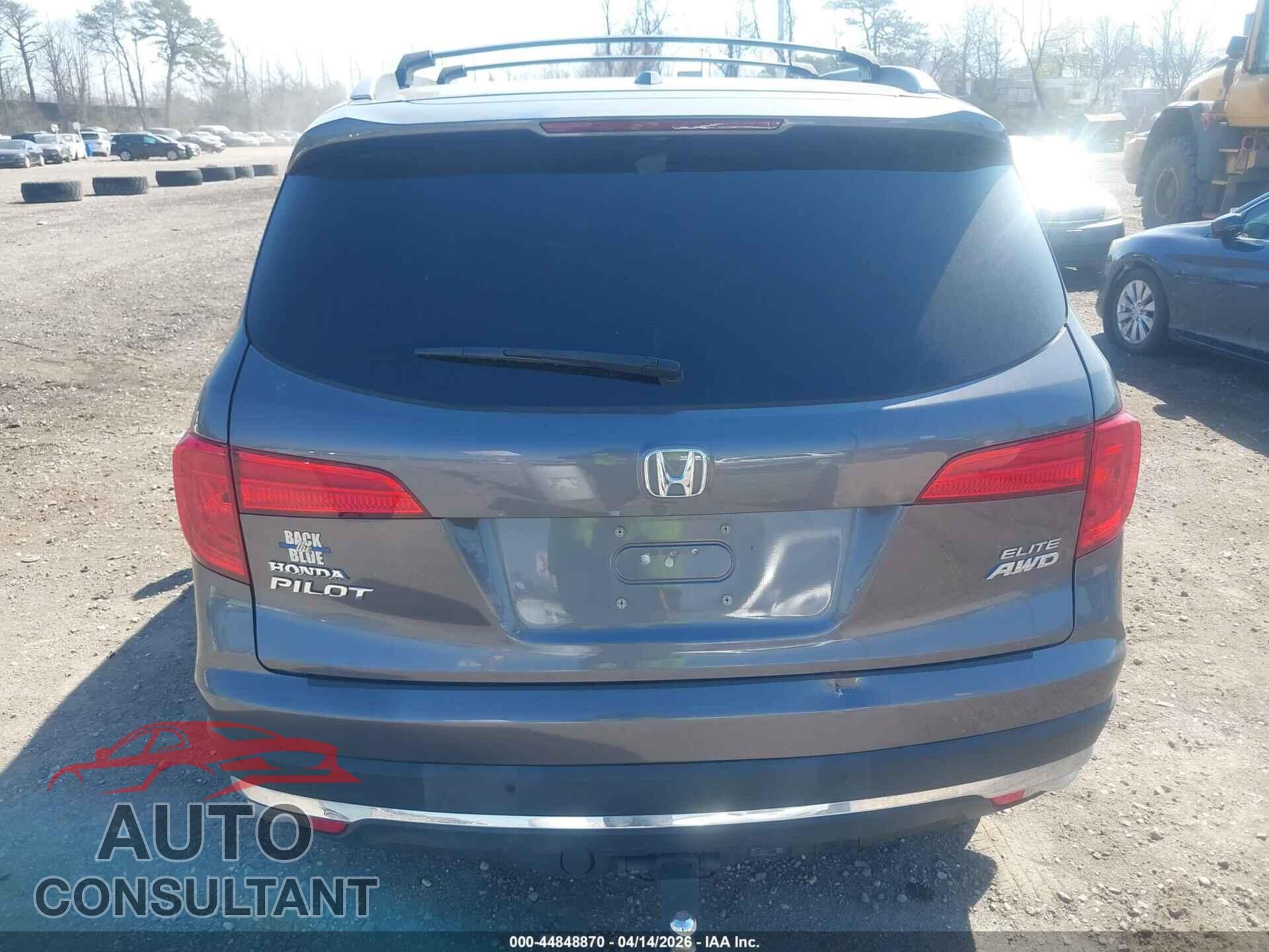 HONDA PILOT 2017 - 5FNYF6H07HB070861