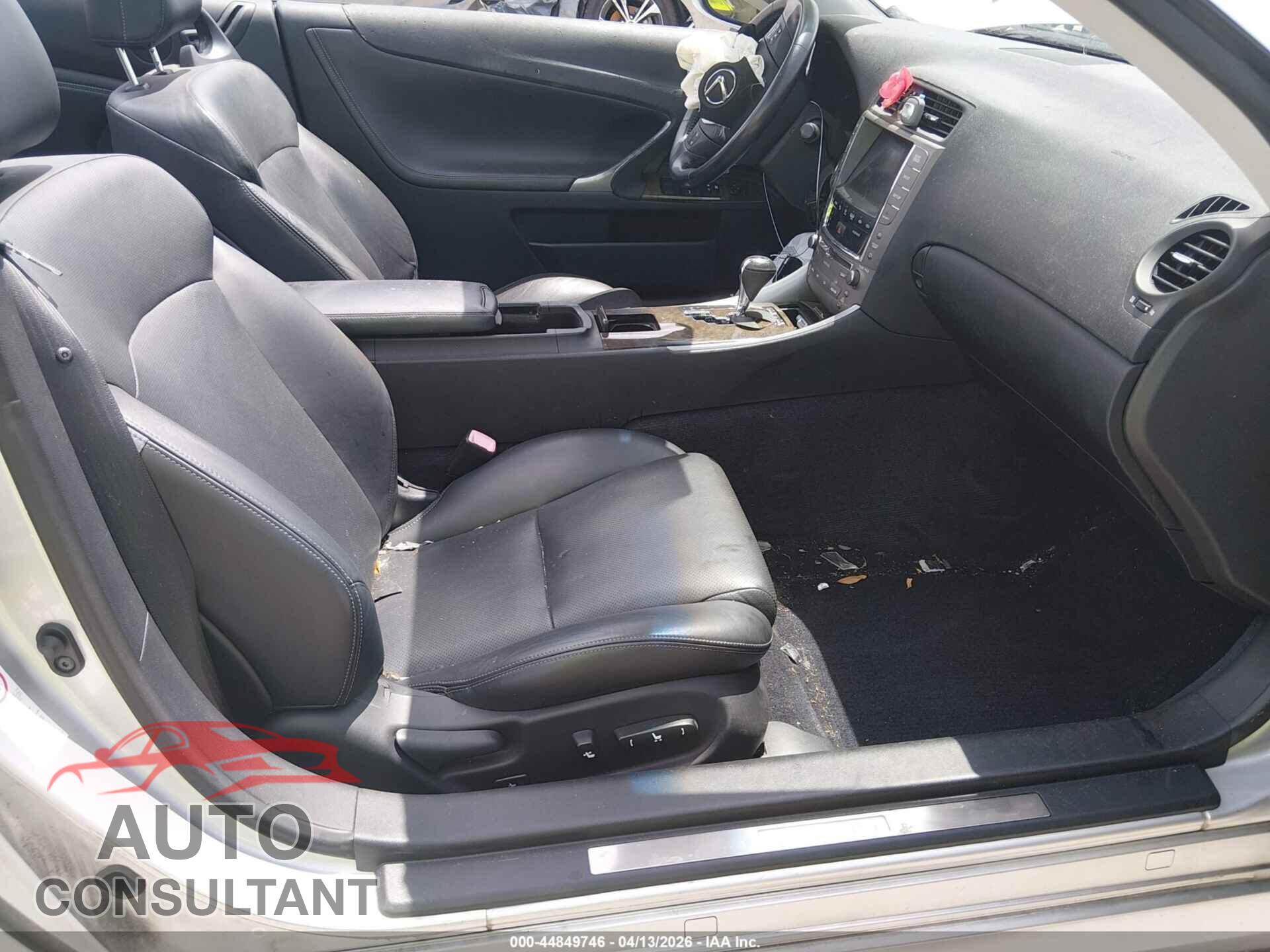 LEXUS IS 250C 2010 - JTHFF2C29A2514368