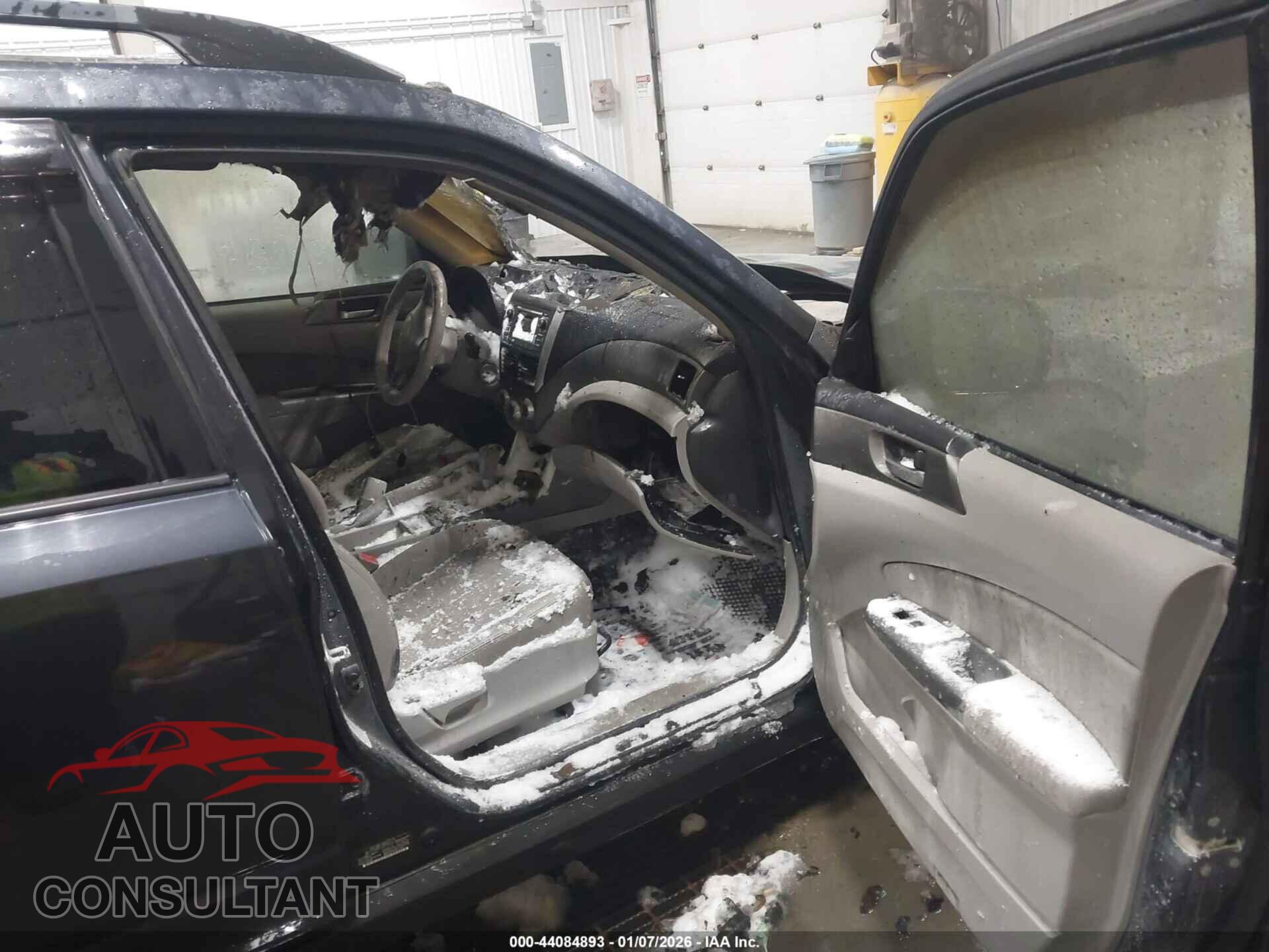 SUBARU FORESTER 2011 - JF2SHAEC2BH703339