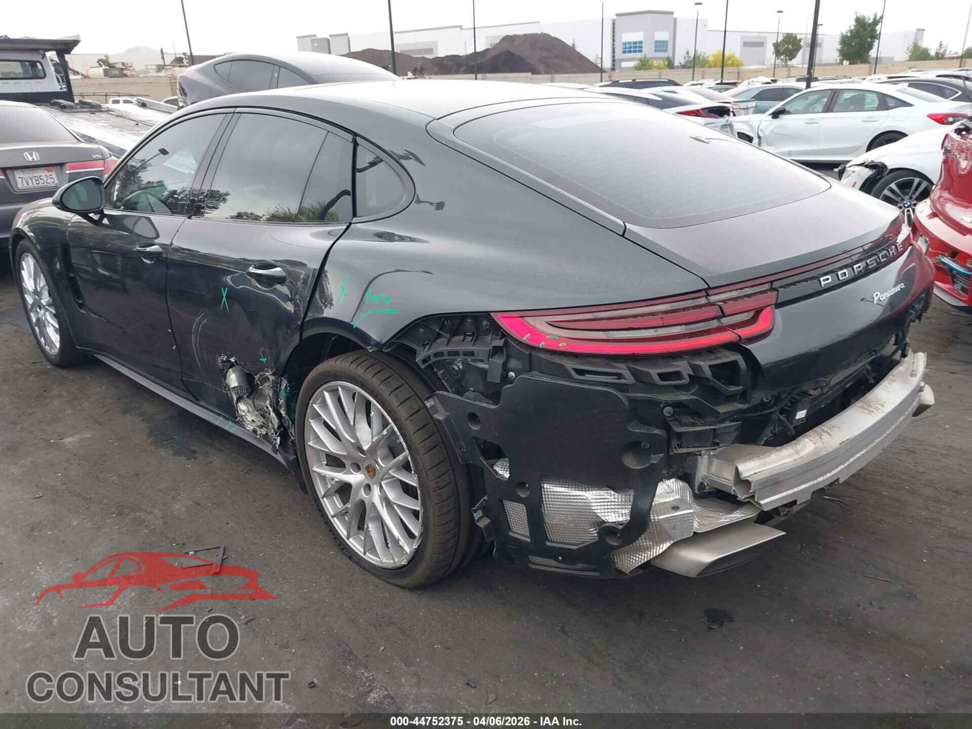 PORSCHE PANAMERA 2019 - WP0AA2A74KL101889
