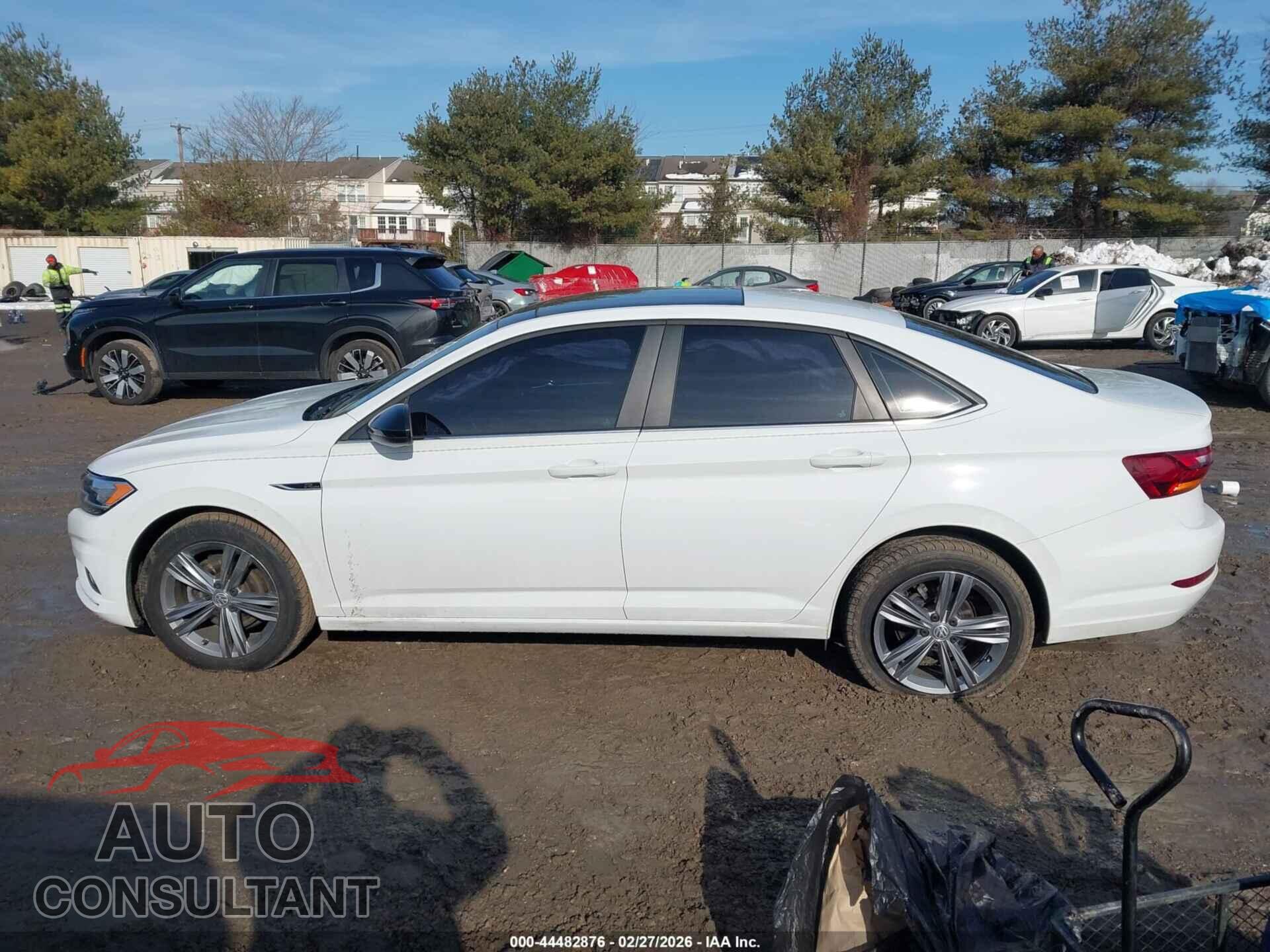 VOLKSWAGEN JETTA 2019 - 3VWC57BU8KM272476