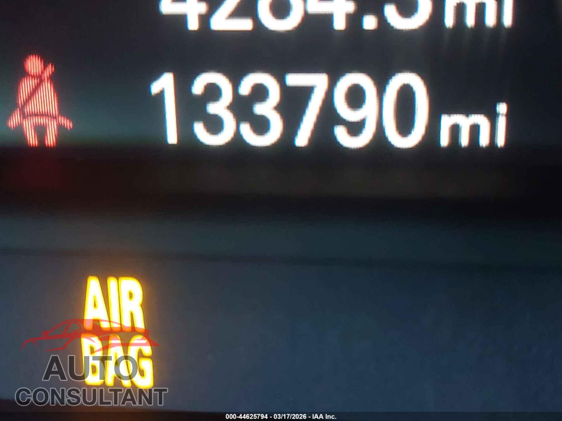 AUDI A8 L 2012 - WAURVAFD4CN032172