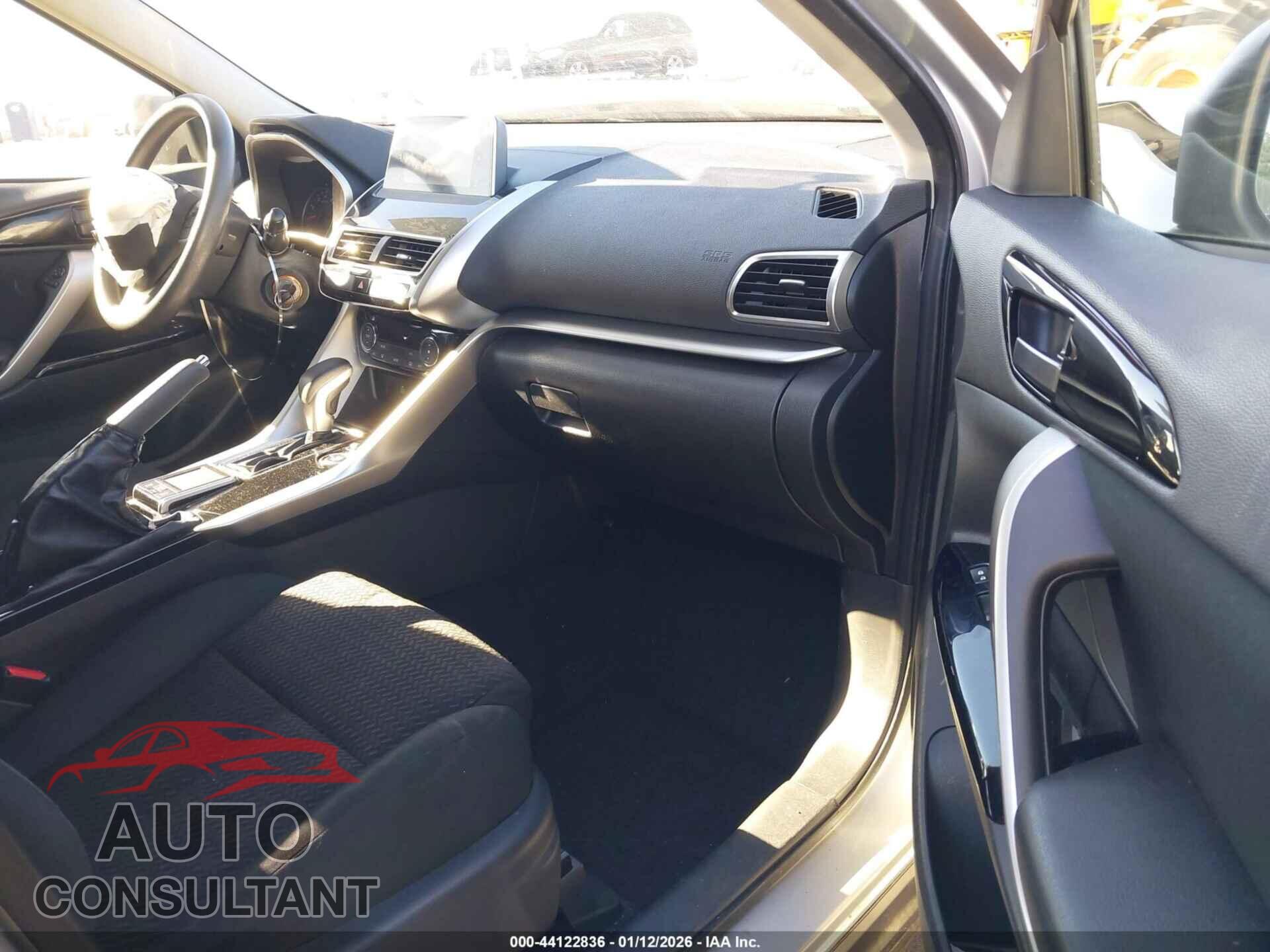 MITSUBISHI ECLIPSE CROSS 2020 - JA4AT4AA6LZ001903