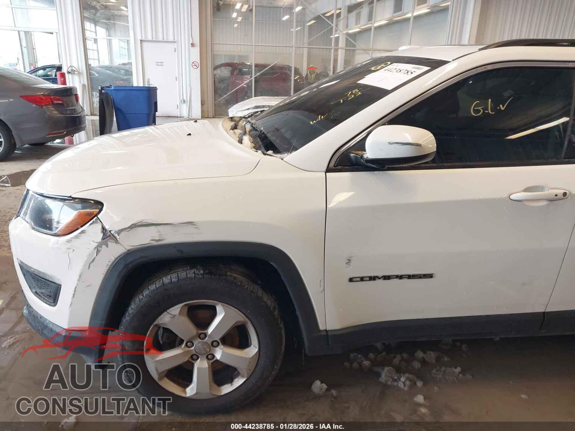 JEEP COMPASS 2018 - 3C4NJDBB8JT175013