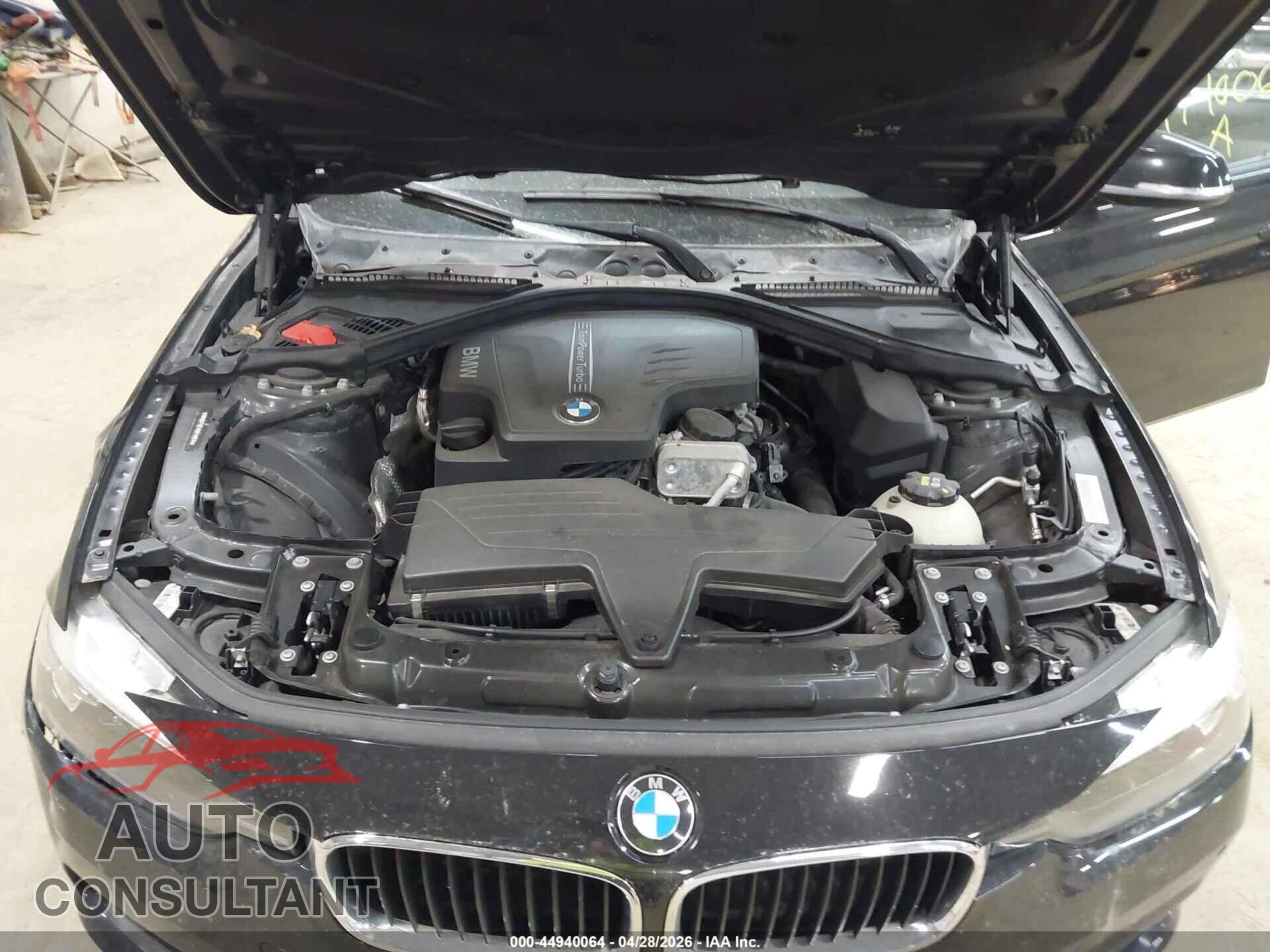 BMW 320I 2016 - WBA8E5G51GNT40058