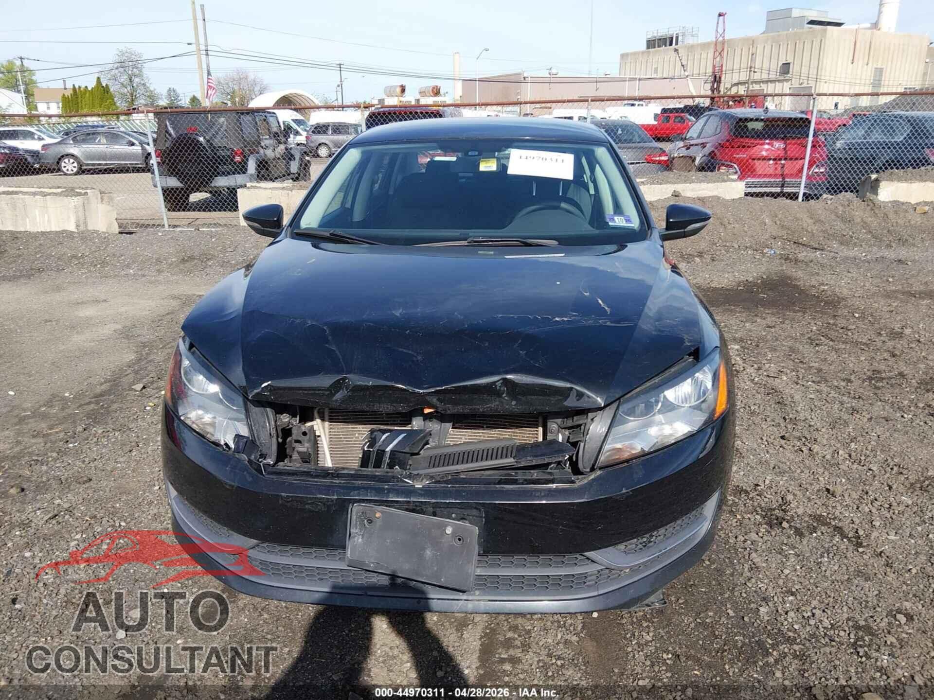 VOLKSWAGEN PASSAT 2012 - 1VWAP7A39CC005859